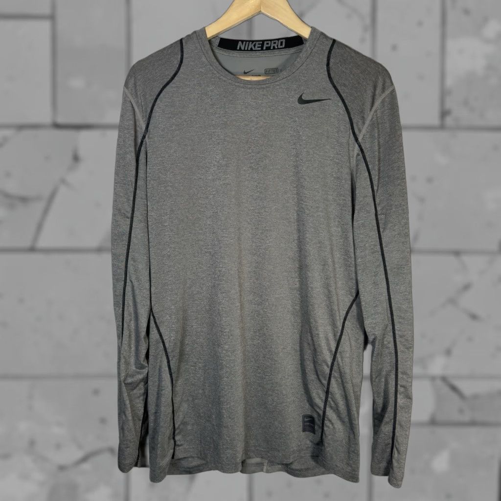 Nike Nike Pro Dri-Fit Fitted Long Sleeve Athletic Shirt Mens M Gray Size US M / EU 48-50 / 2 - 1 Thumbnail