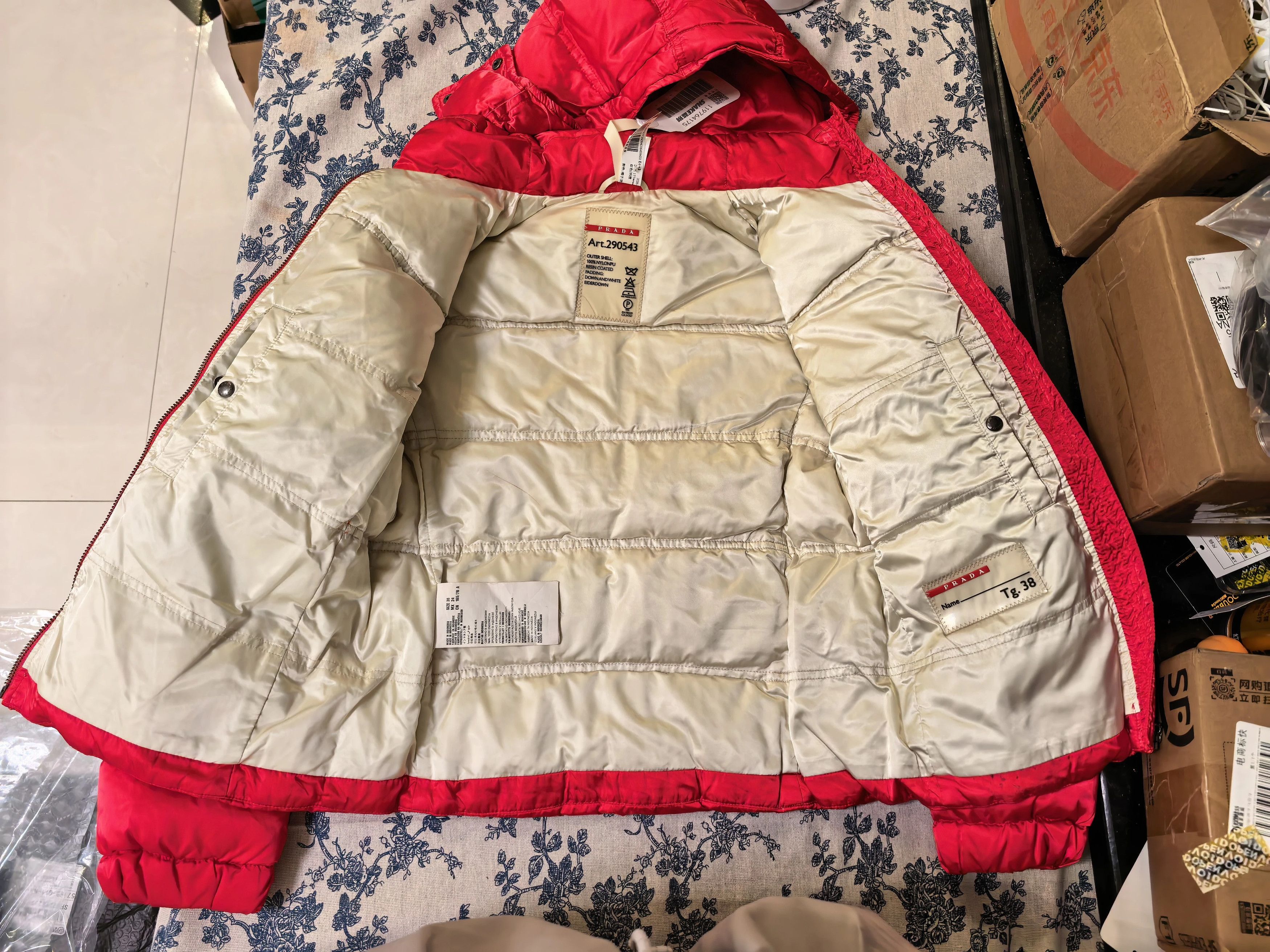 Prada Prada Red Classic Triangle Logo Down Jacket 38 Size XS / US 0-2 / IT 36-38 - 4 Thumbnail