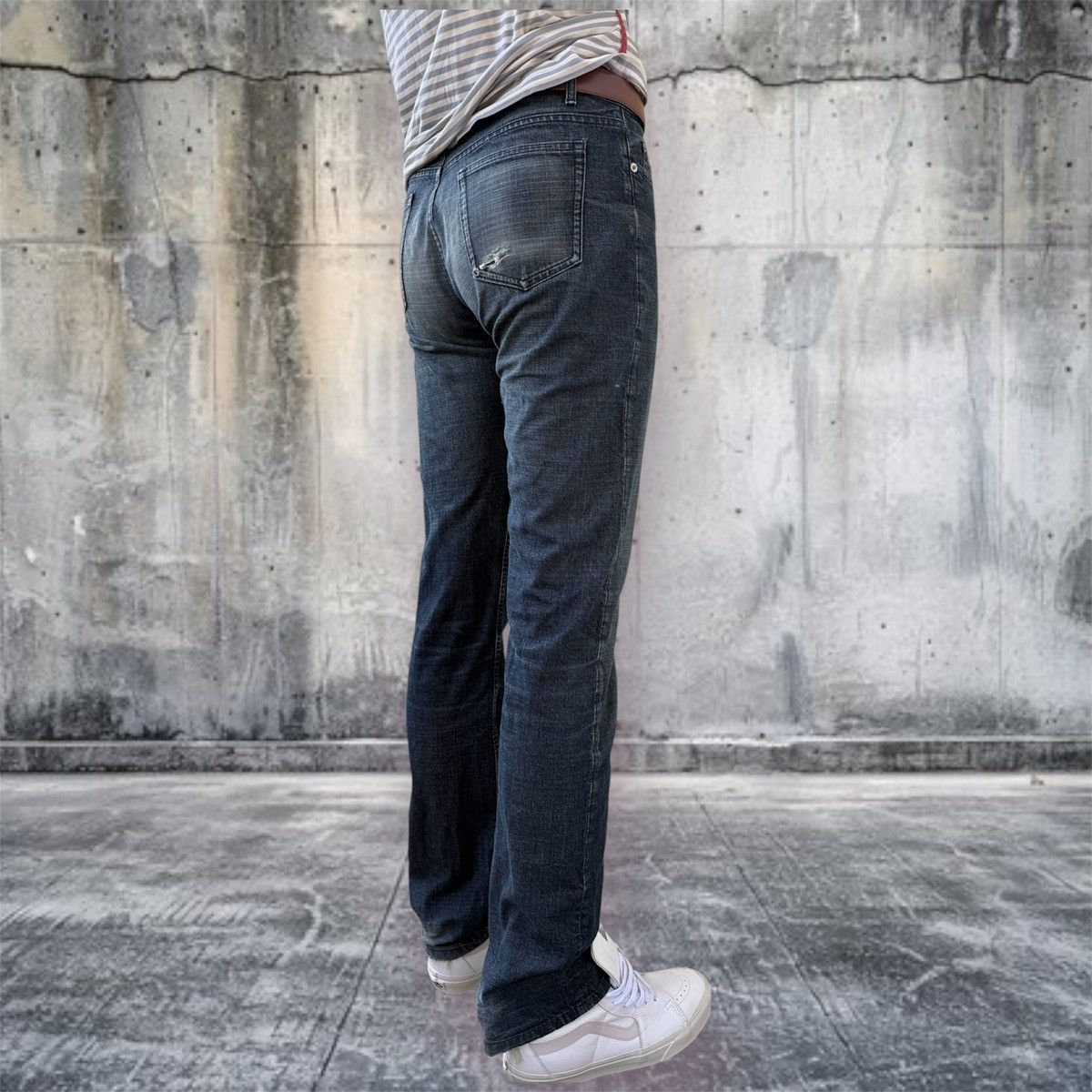 A.P.C. Straight Leg Well-Worn Fades Size US 29 - 6 Thumbnail