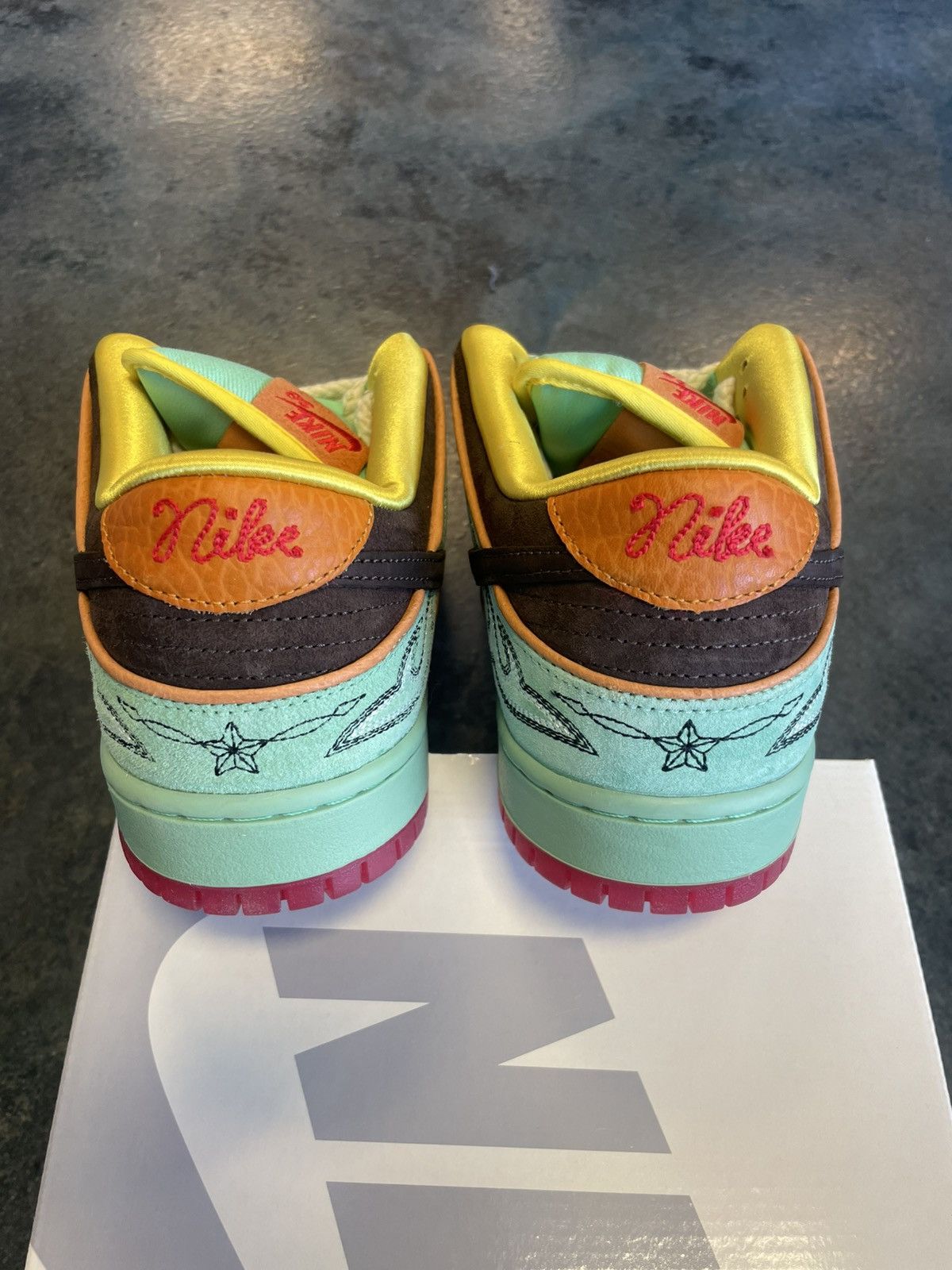 Nike SB Dunk Low SB Rodeo Size US 12 / EU 45 - 3 Thumbnail