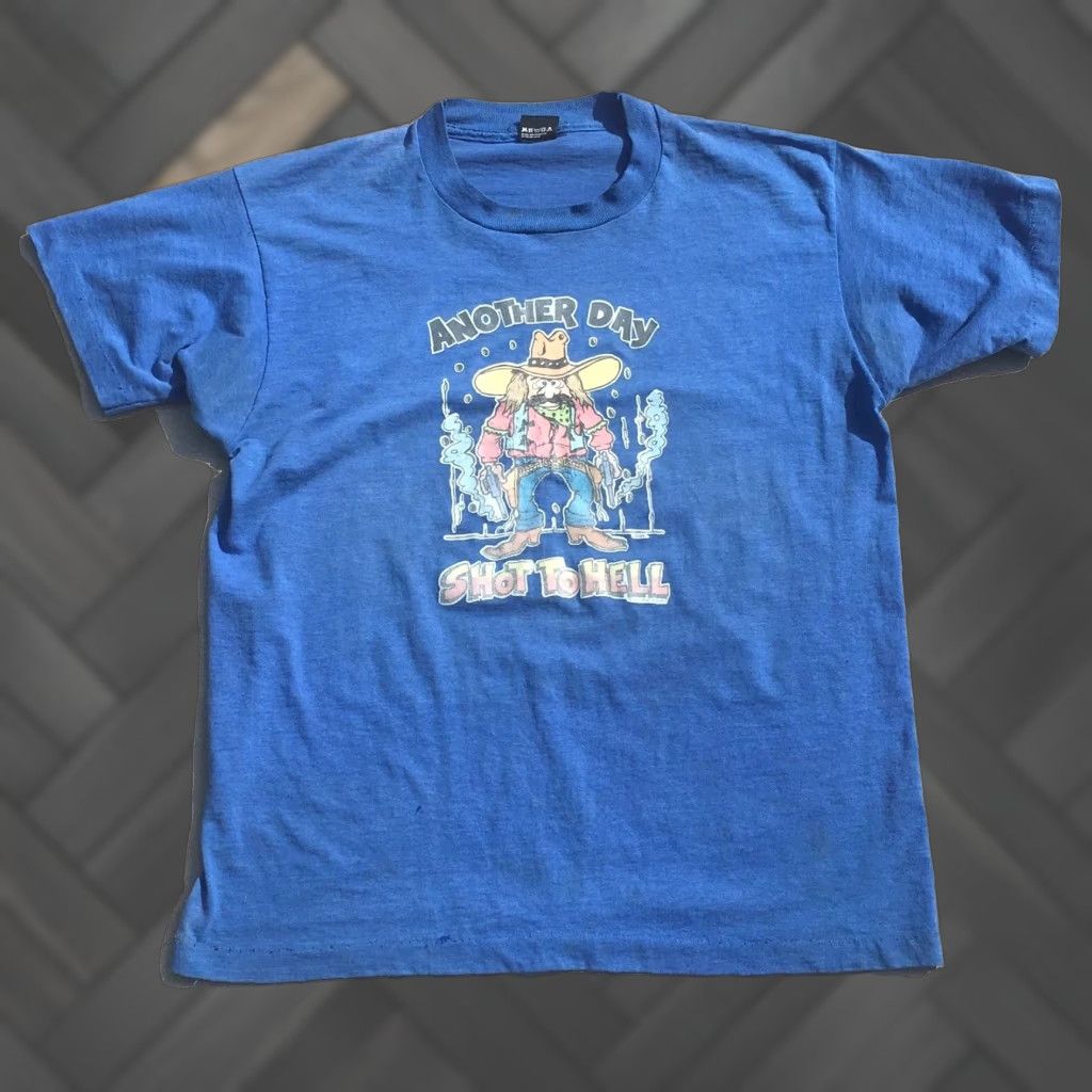 Vintage VINTAGE Screen Stars T-Shirt 1980s XL Blue Men Short Sleeve Graphic Tee Cowboy Iron On Another Day Shot To Hell 80s Size US XL / EU 56 / 4 - 1 Thumbnail
