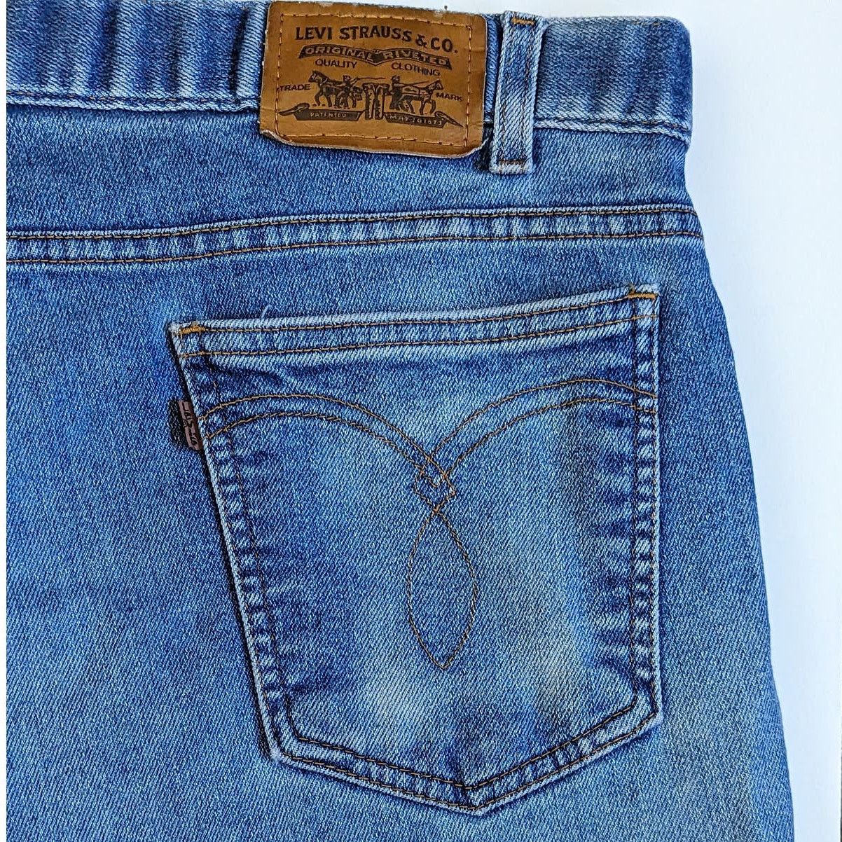 Levi's × Levi's Vintage Clothing × Vintage Vintage Levis 977 Jeans 90s Relaxed Fit Light Wash Denim Size US 40 / EU 56 - 8 Thumbnail
