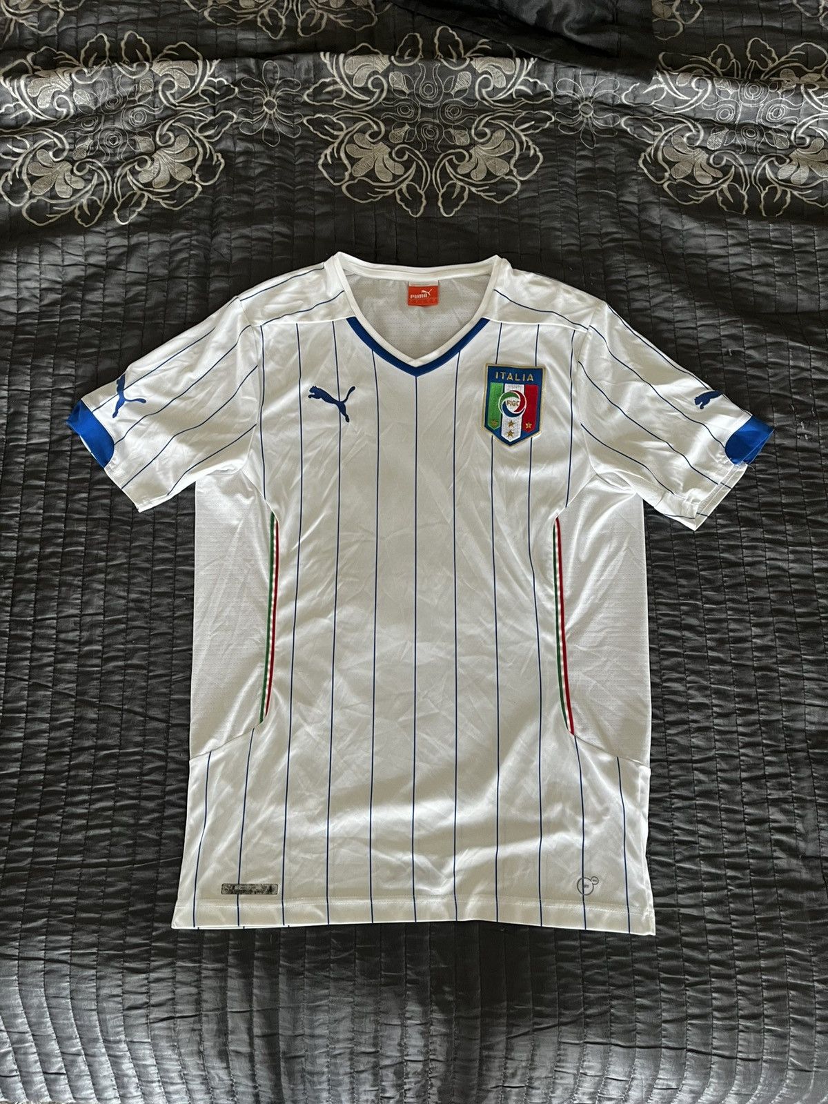 Puma PUMA ITALY National Team Italia 2014 2015 Away Jersey TShirt Size US L / EU 52-54 / 3 - 1 Thumbnail
