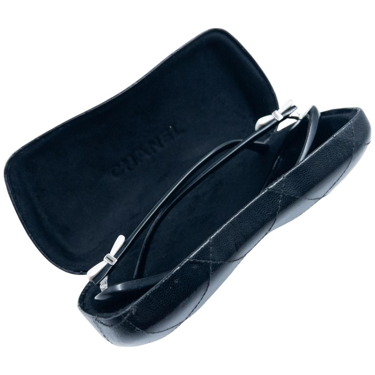 Chanel Vintage Chanel Bow Sunglasses Size ONE SIZE - 8 Thumbnail