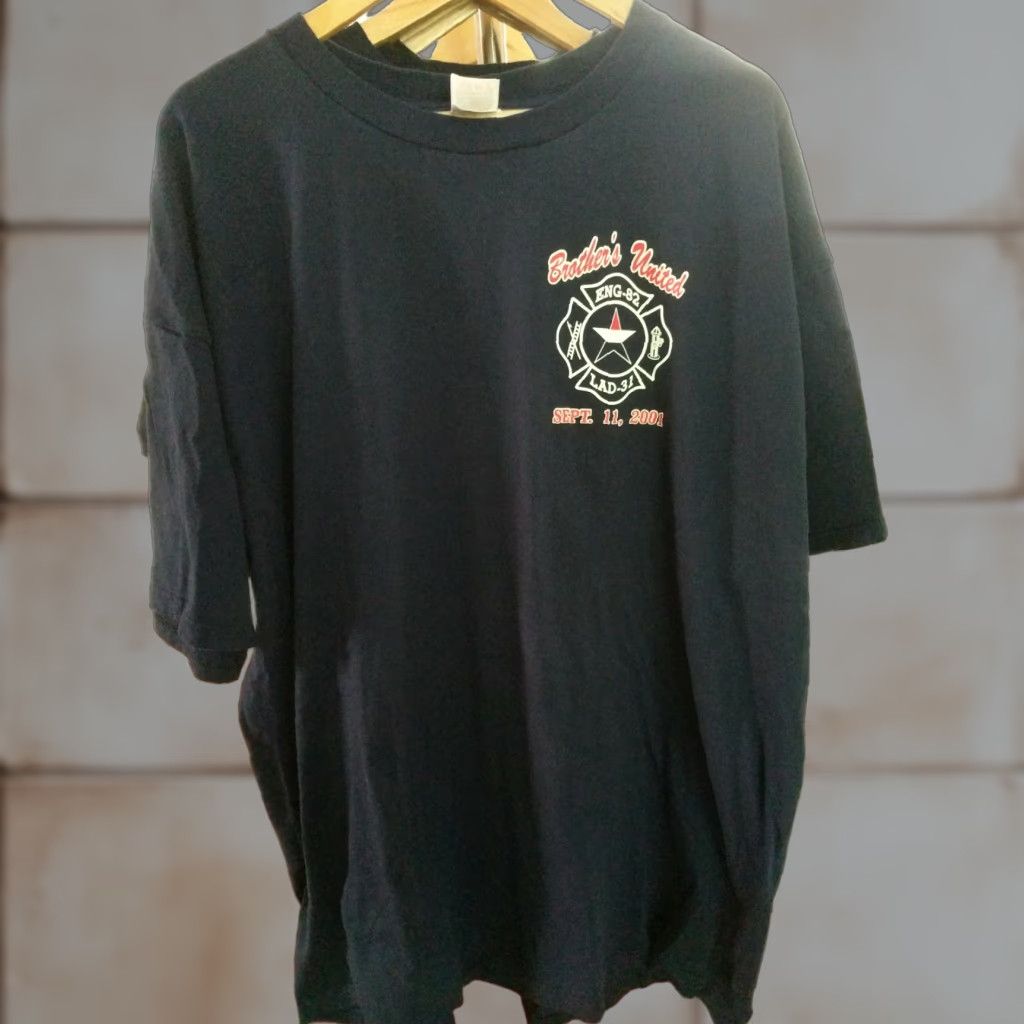 Fruit Of The Loom VINTAGE Fire Department Fire Buff 9/11 Brothers United 3XL t shirt Blue Fire Department Shirt 3XL Mens Size US XXL / EU 58 / 5 - 1 Thumbnail