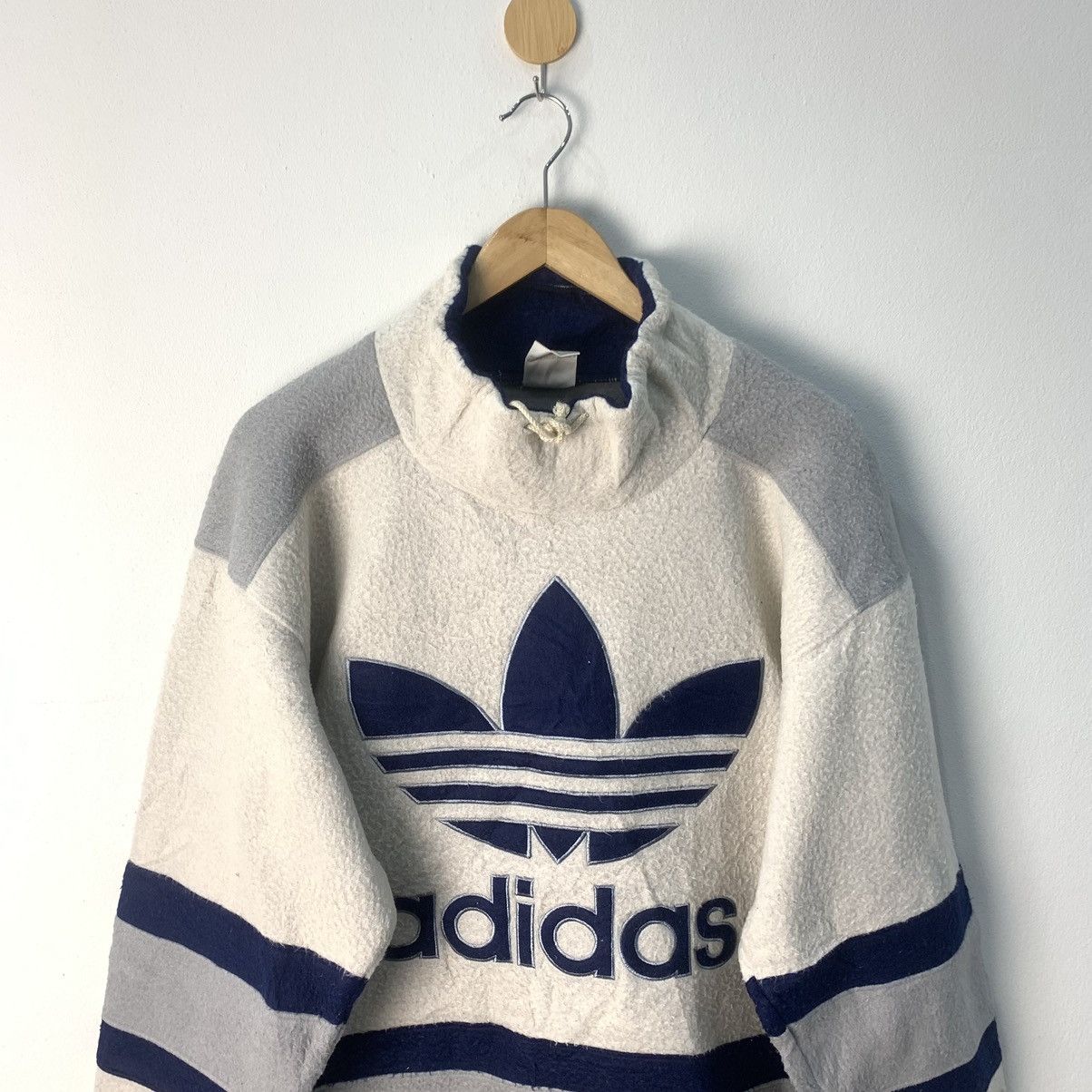 Adidas × Vintage Vintage Adidas Embroidery Logo Fleece Jacket Size US L / EU 52-54 / 3 - 3 Thumbnail