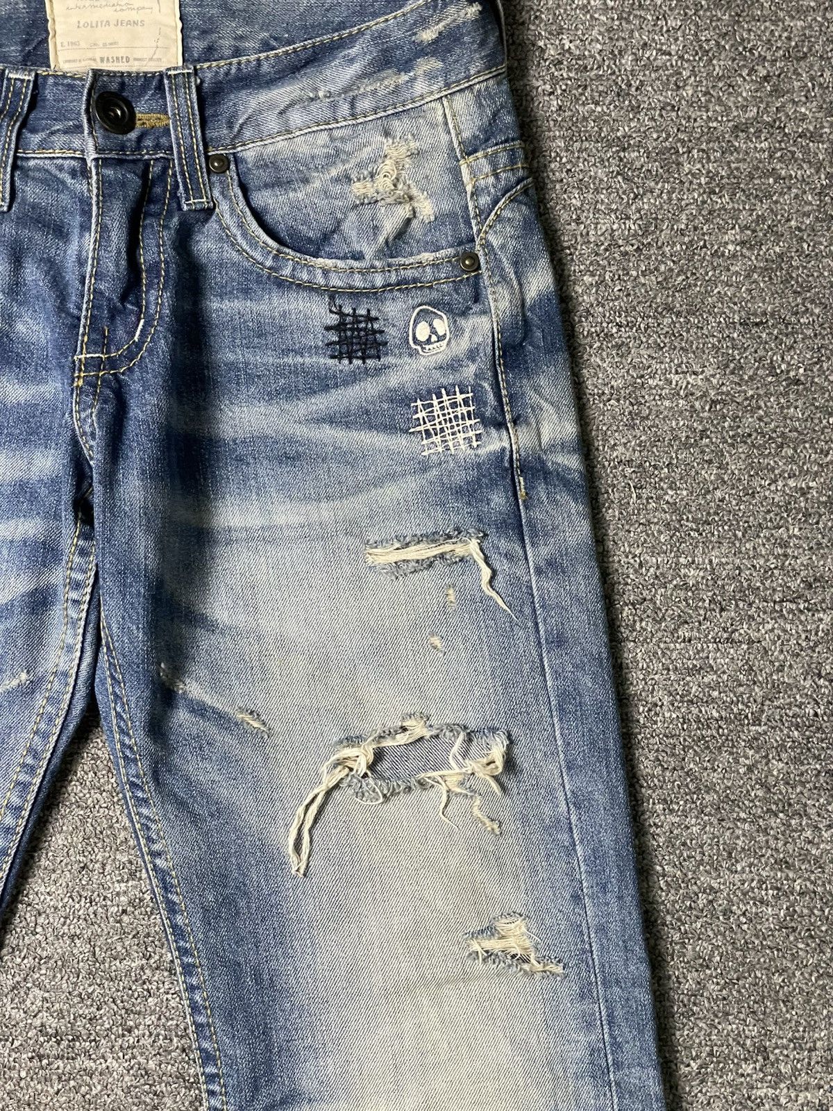 Japanese Brand Vintage LOLITA Distressed Denim Ripped Jeans (94) Size US 29 - 5 Thumbnail