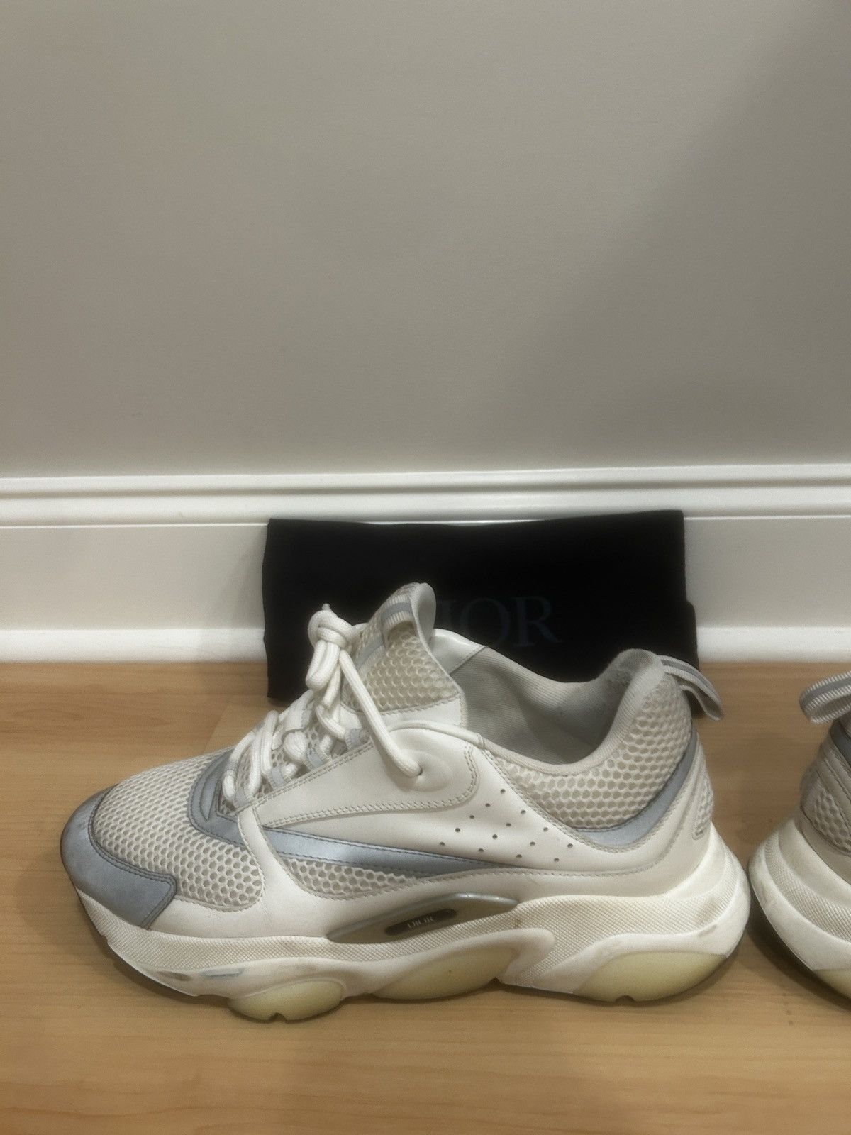 Dior Dior B22 Sneakers – White / Silver Size US 11 / EU 44 - 8 Thumbnail