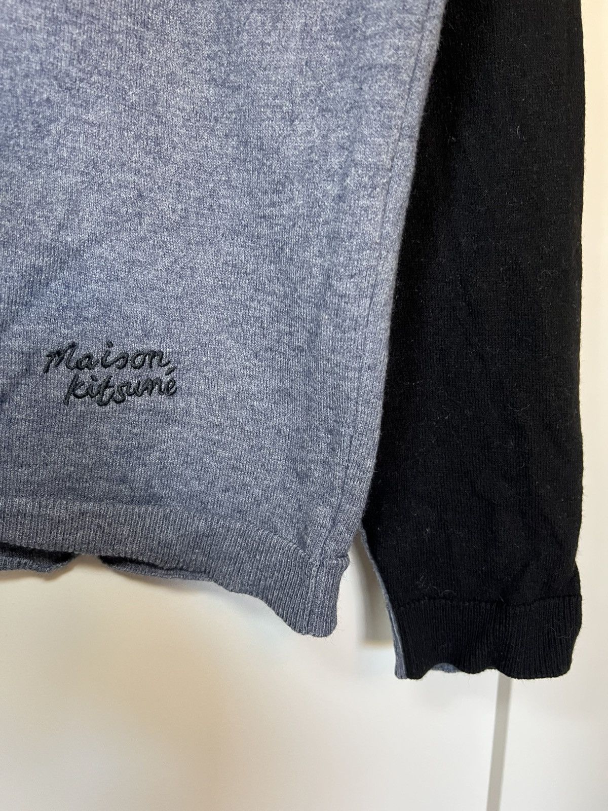 Maison Kitsune Maison Kitsuné colour block wool blend sweater Size US M / EU 48-50 / 2 - 3 Thumbnail