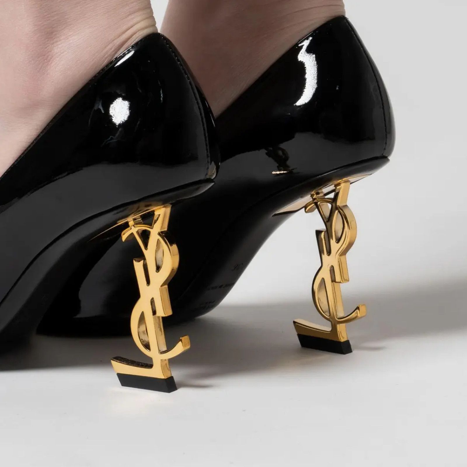 Yves Saint Laurent Saint Laurent Opyum 85 Black Patent Leather Gold YSL 36 Size US 6 / IT 36 - 5 Thumbnail
