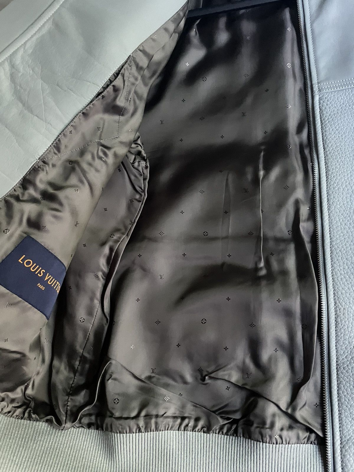 Louis Vuitton Louis Vuitton Grey Leather Jacket Size US XL / EU 56 / 4 - 11 Thumbnail