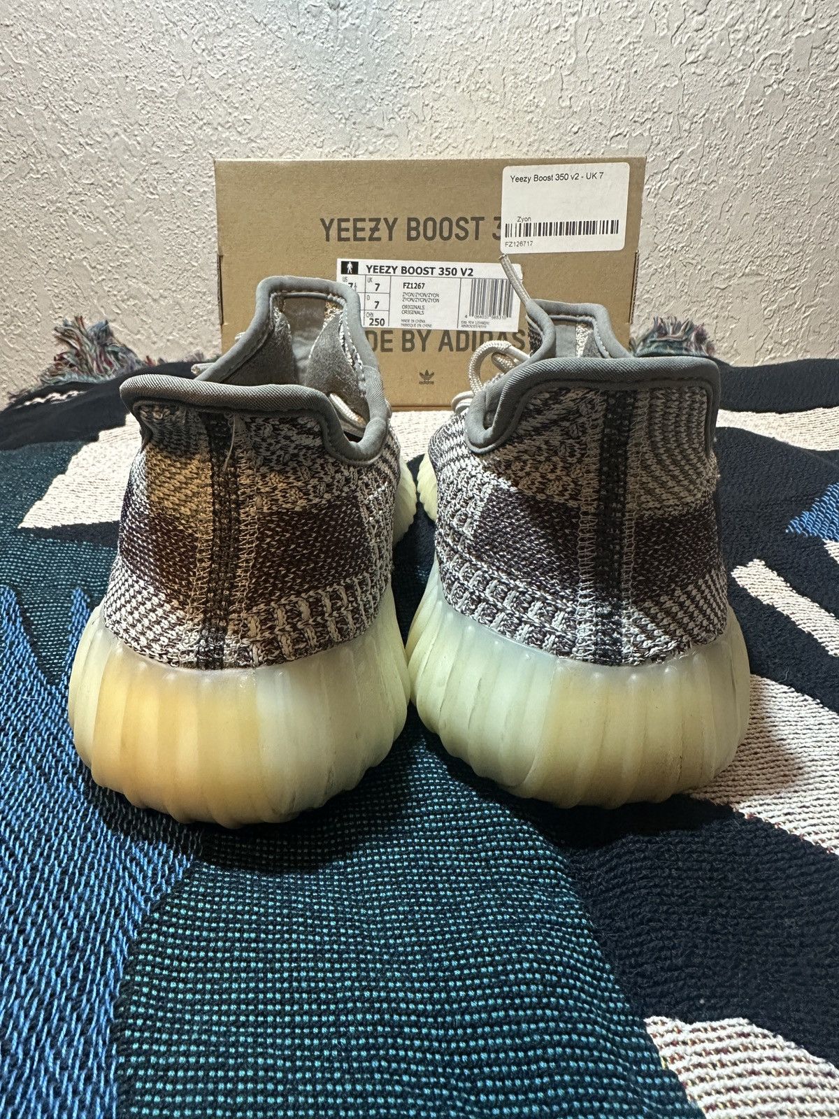 Adidas Yeezy 350v2 Zyon Size US 7.5 / EU 40-41 - 2 Thumbnail