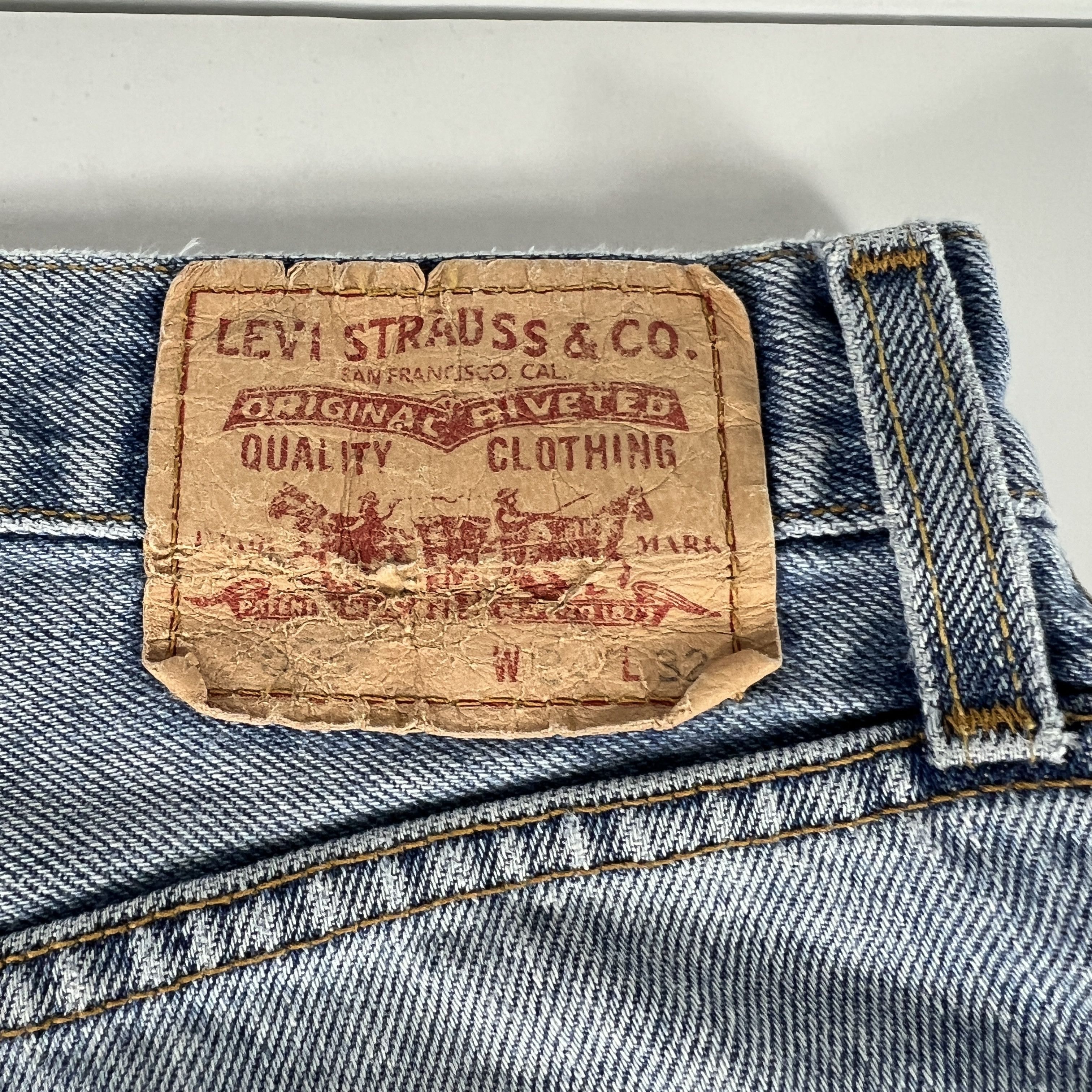 Levi's × Vintage Y2K Levi's Jeans 505 Straight Blue Faded Distressed Denim Size US 34 / EU 50 - 17 Thumbnail