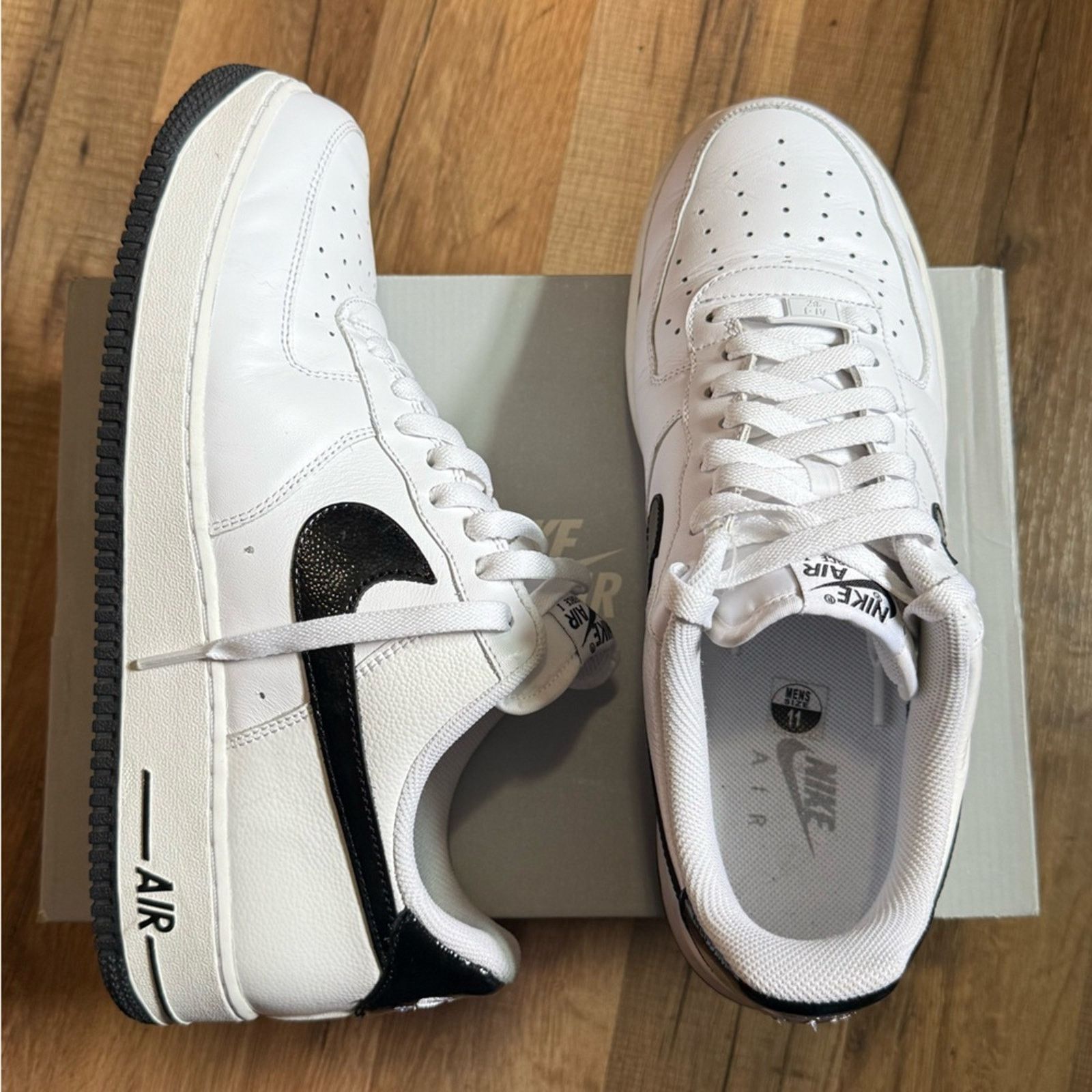 Nike 2010 Nike Air Force 1 White Black Patent Size US 11 / EU 44 - 1 Thumbnail