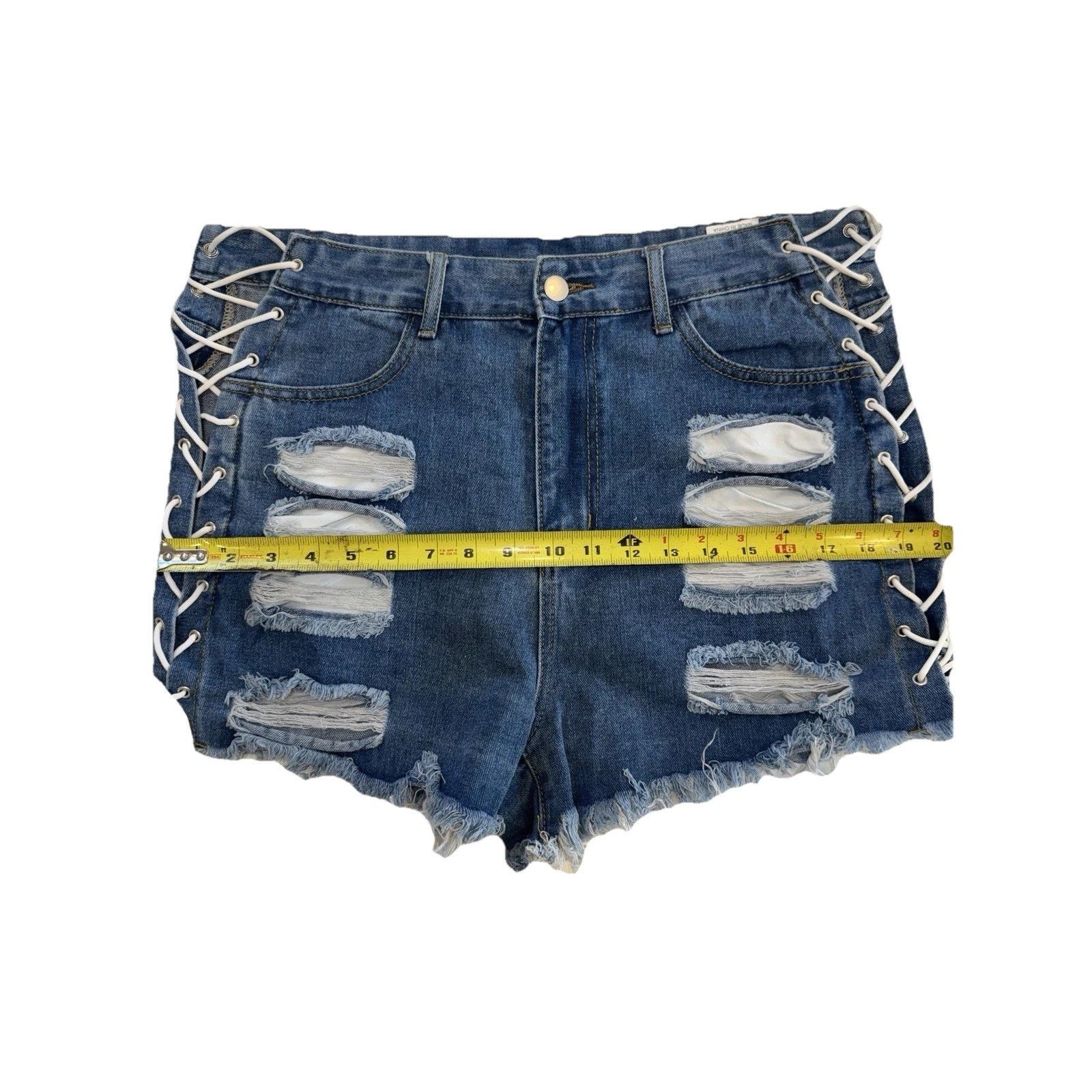 Shein Shein Women Distressed Denim Shorts Lace Up Sides Frayed XL Size 36" / US 14 / IT 50 - 5 Thumbnail