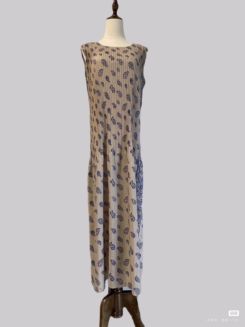 Issey Miyake Issey Miyake A grey main line cashew flower dress Size S / US 4 / IT 40 - 5 Thumbnail