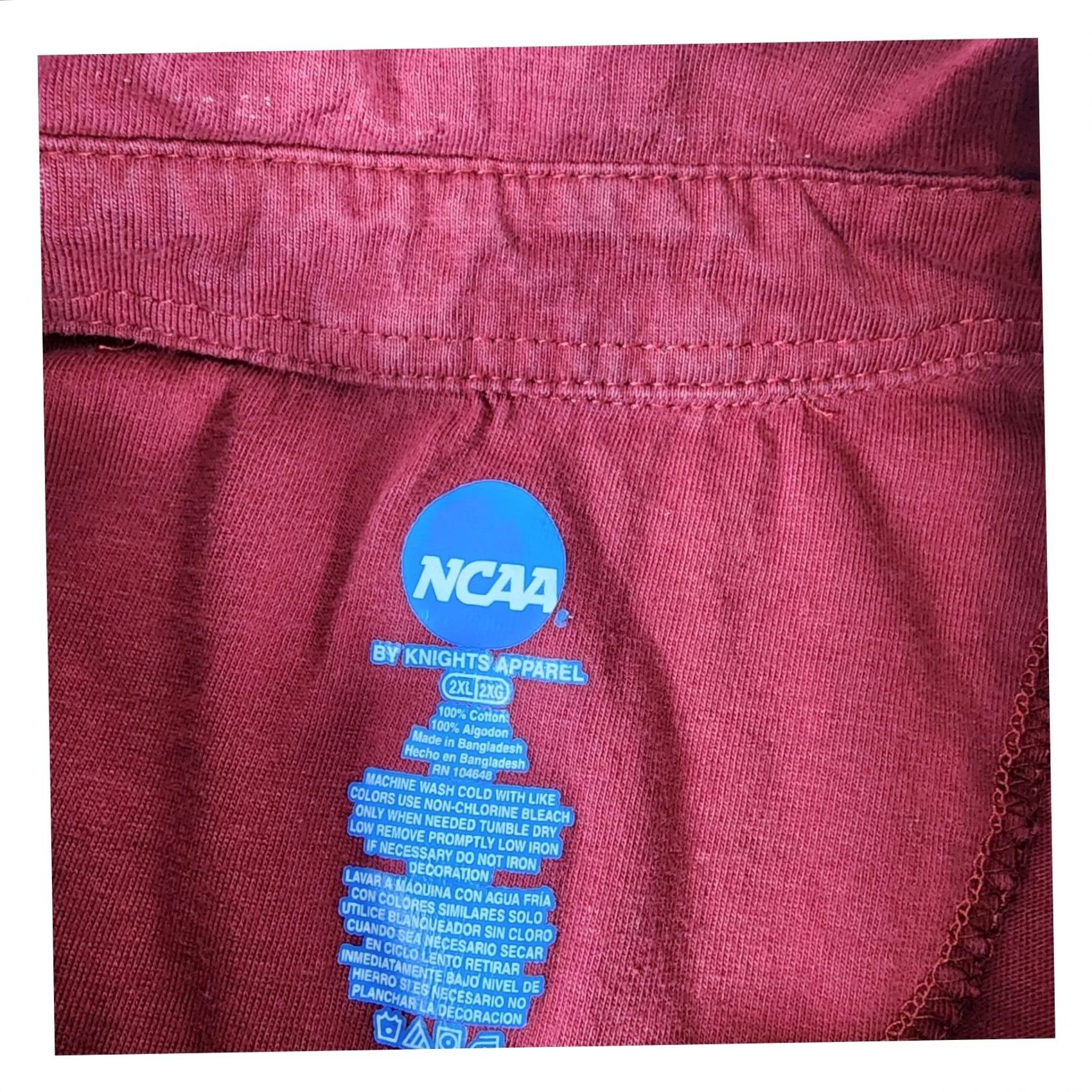 Vintage NCAA Arkansas Razorbacks Polo Shirt Mens 2XL Red Cotton Knights Apparel Graphic Print Size US XXL / EU 58 / 5 - 3 Thumbnail