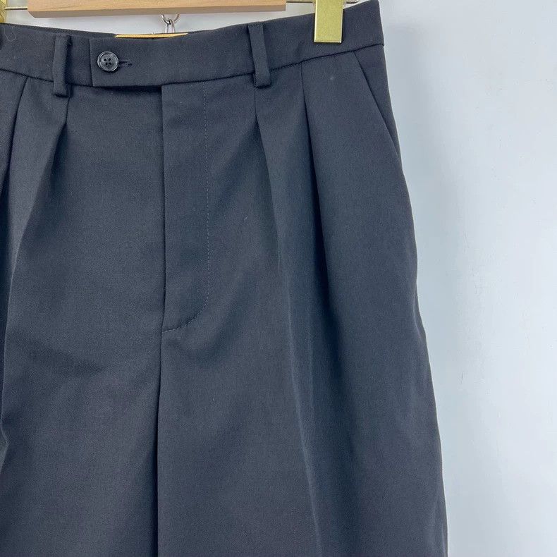 Saint Laurent Paris Saint Laurent ParisBlack cuffed suit shorts 2504-Nextarrow Size 35" - 5 Thumbnail