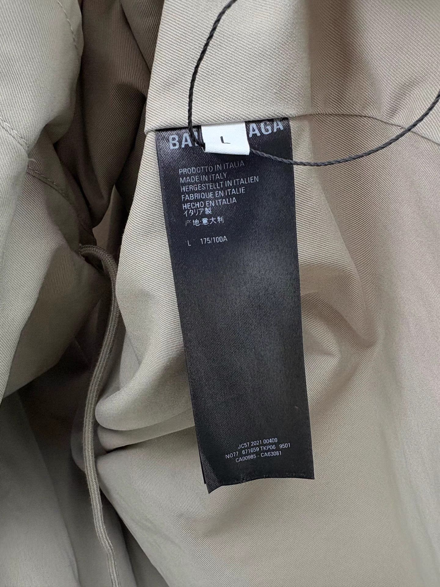 Balenciaga BALENCIAGA Khaki Oversized Hooded Trench Coat Size US L / EU 52-54 / 3 - 5 Thumbnail