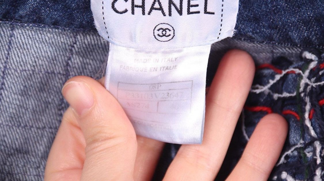 Chanel Chanel & Karl Lagerfeld 2008 Runway Decoration Detail Jeans Size 28" / US 6 / IT 42 - 9 Thumbnail