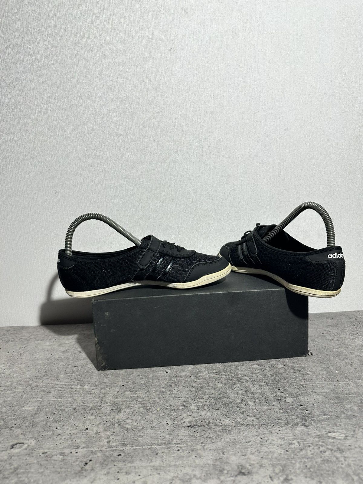 Vintage Adidas Diona 2.0 Balets Y2K Rap streetwear Size US 7 / IT 37 - 4 Thumbnail