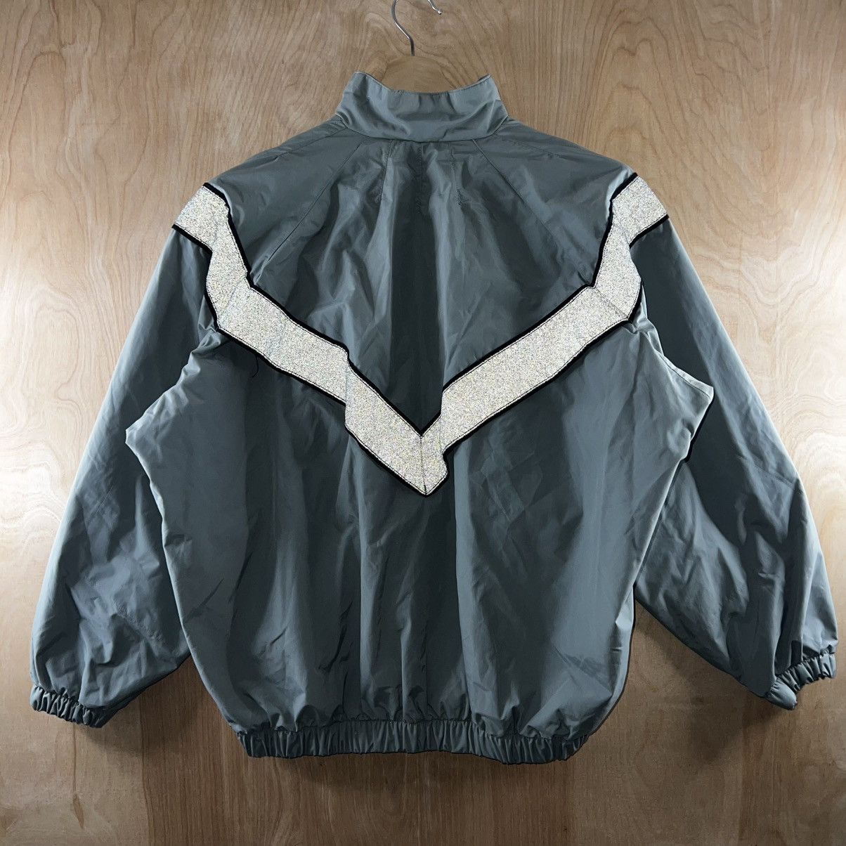 Vintage VINTAGE US ARMY IPFU REFLECTIVE LOGO TRAINING JACKET Size US L / EU 52-54 / 3 - 5 Thumbnail