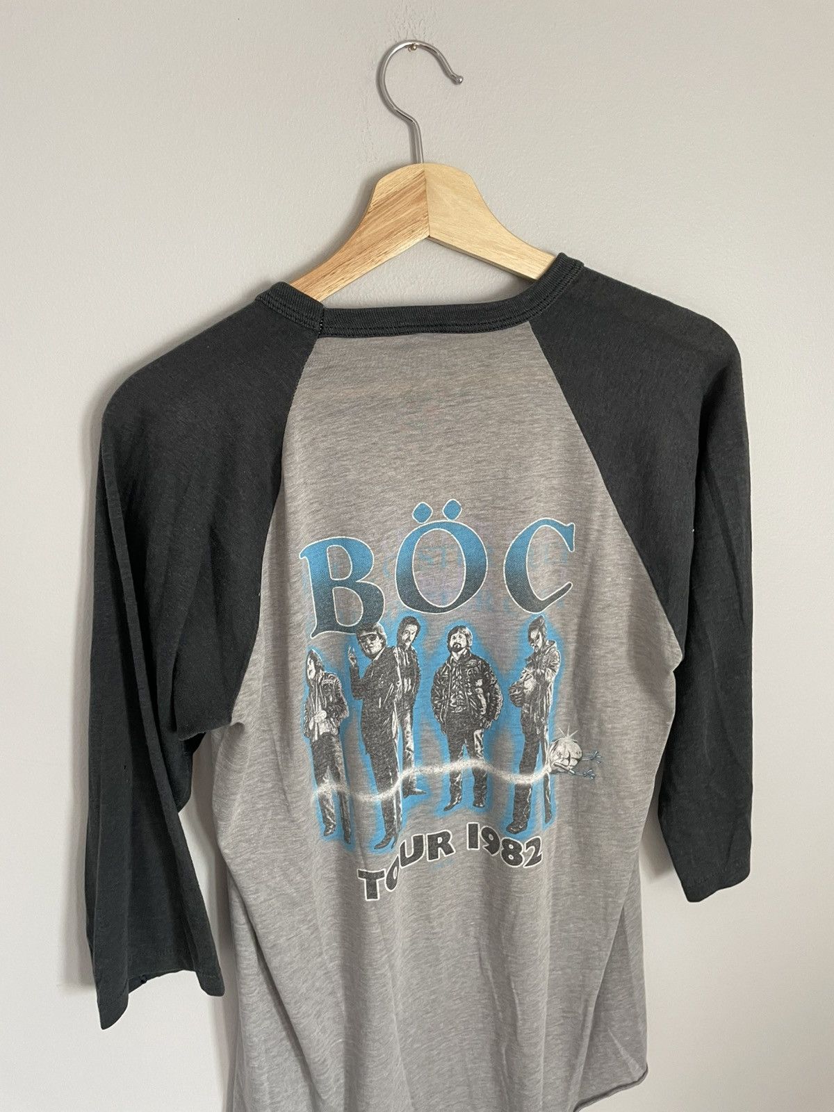 Vintage Vintage Blue Oyster Cult 1982 Tour Band T-Shirt Size US S / EU 44-46 / 1 - 8 Thumbnail