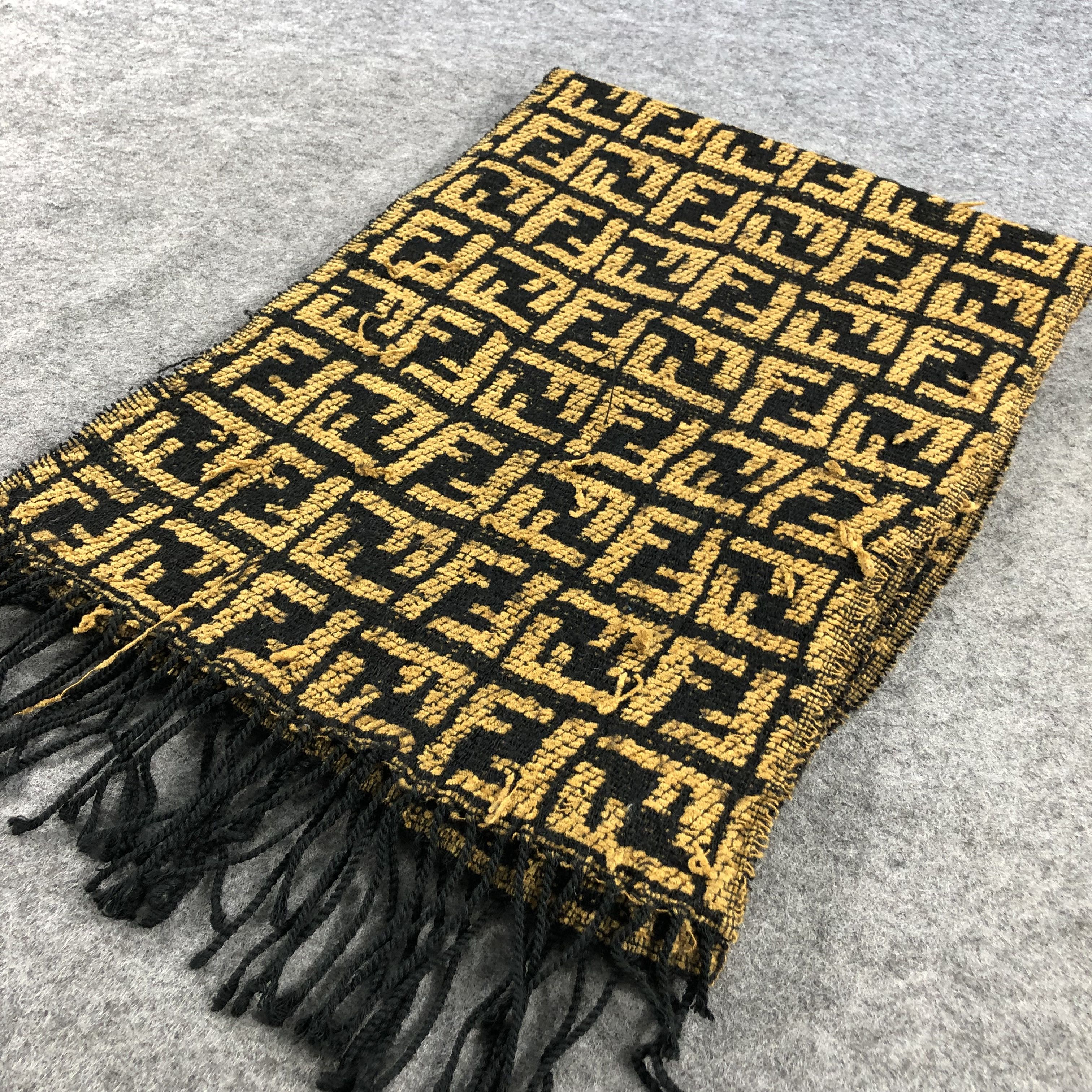 Fendi Fendi Monogram FF Scarf Muffler V882 Size ONE SIZE - 3 Thumbnail