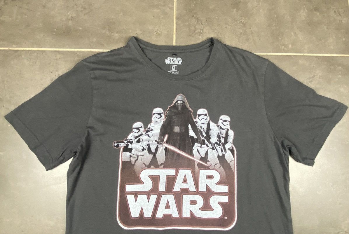 Star Wars Vintage. Y2K Wader Star Wars. Oreginal. T-shirt .Print Size US M / EU 48-50 / 2 - 2 Thumbnail