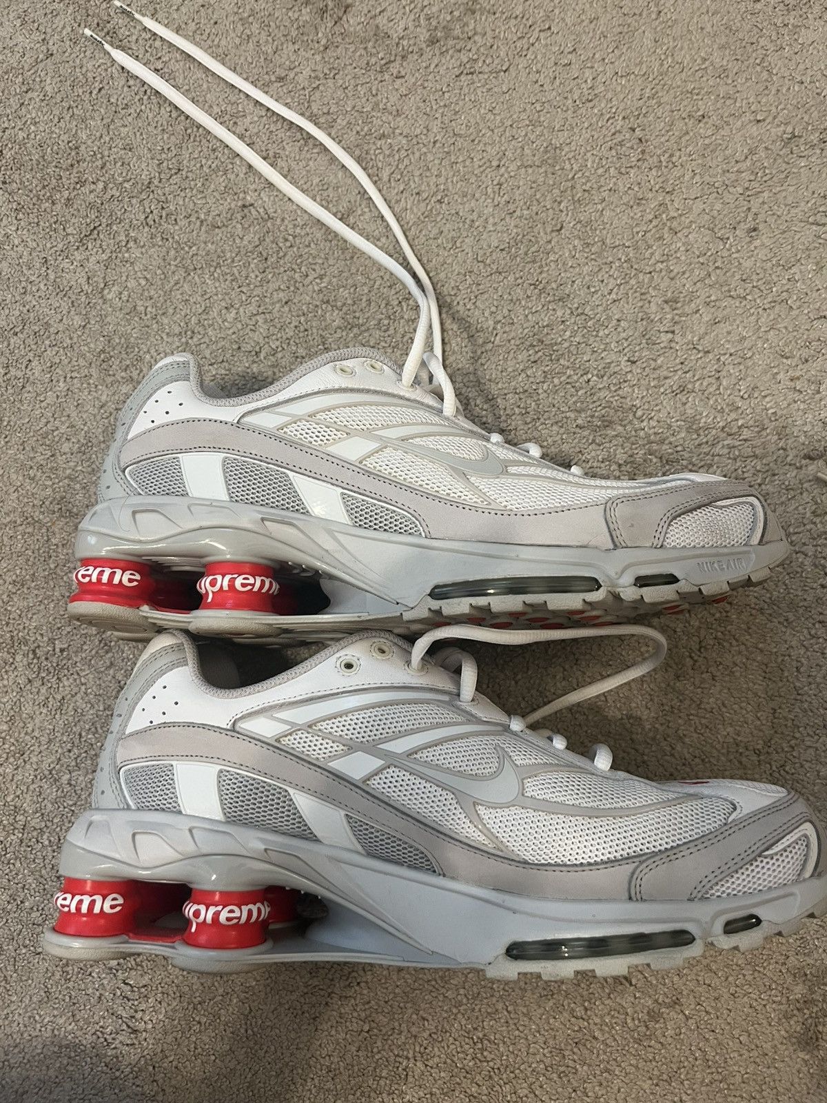Nike × Supreme Supreme Nike Shox White/Red Size US 10.5 / EU 43-44 - 9 Thumbnail