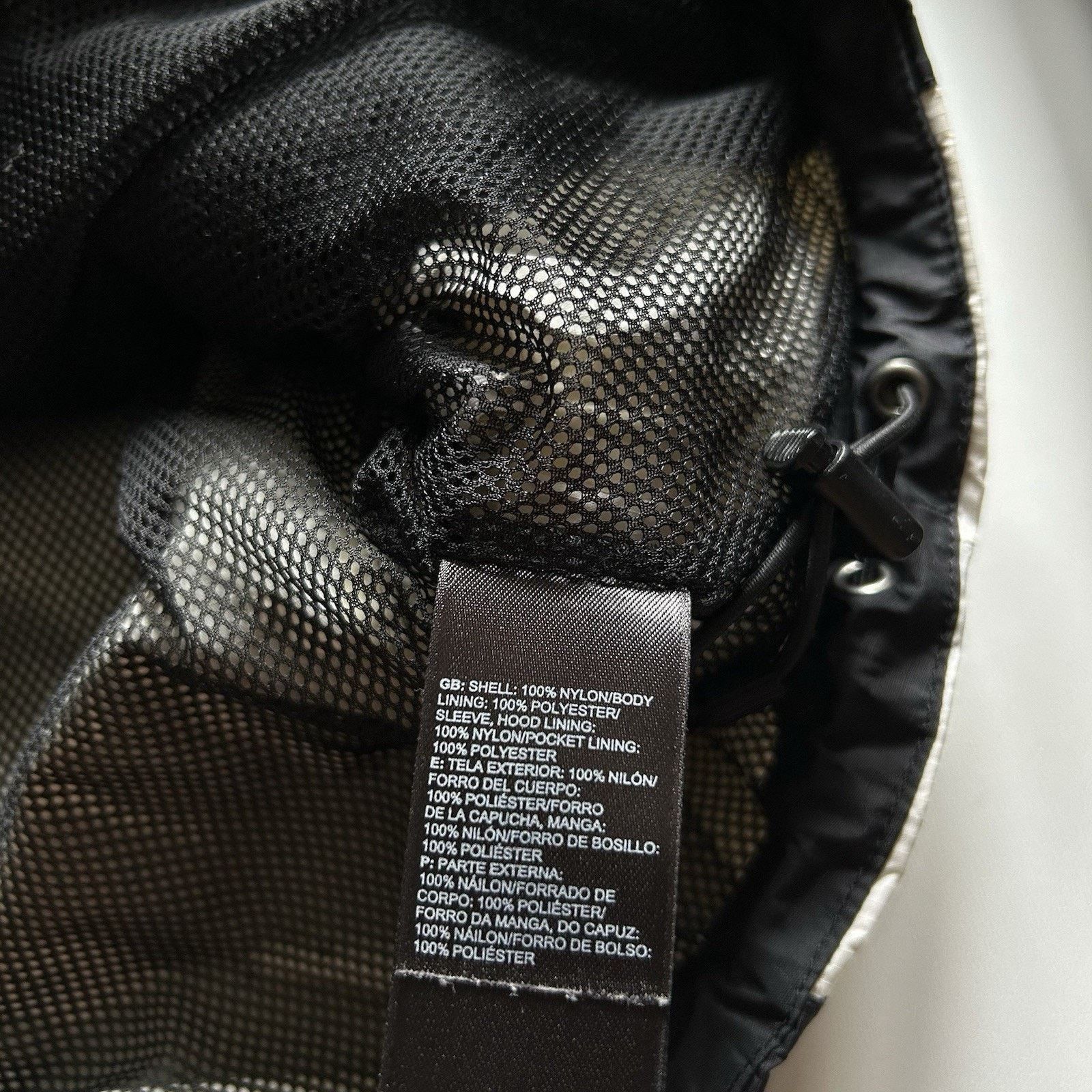 The North Face × Vintage The North Face Rain Jacket Women's Small Black Hyvent Rare Size S / US 4 / IT 40 - 12 Thumbnail