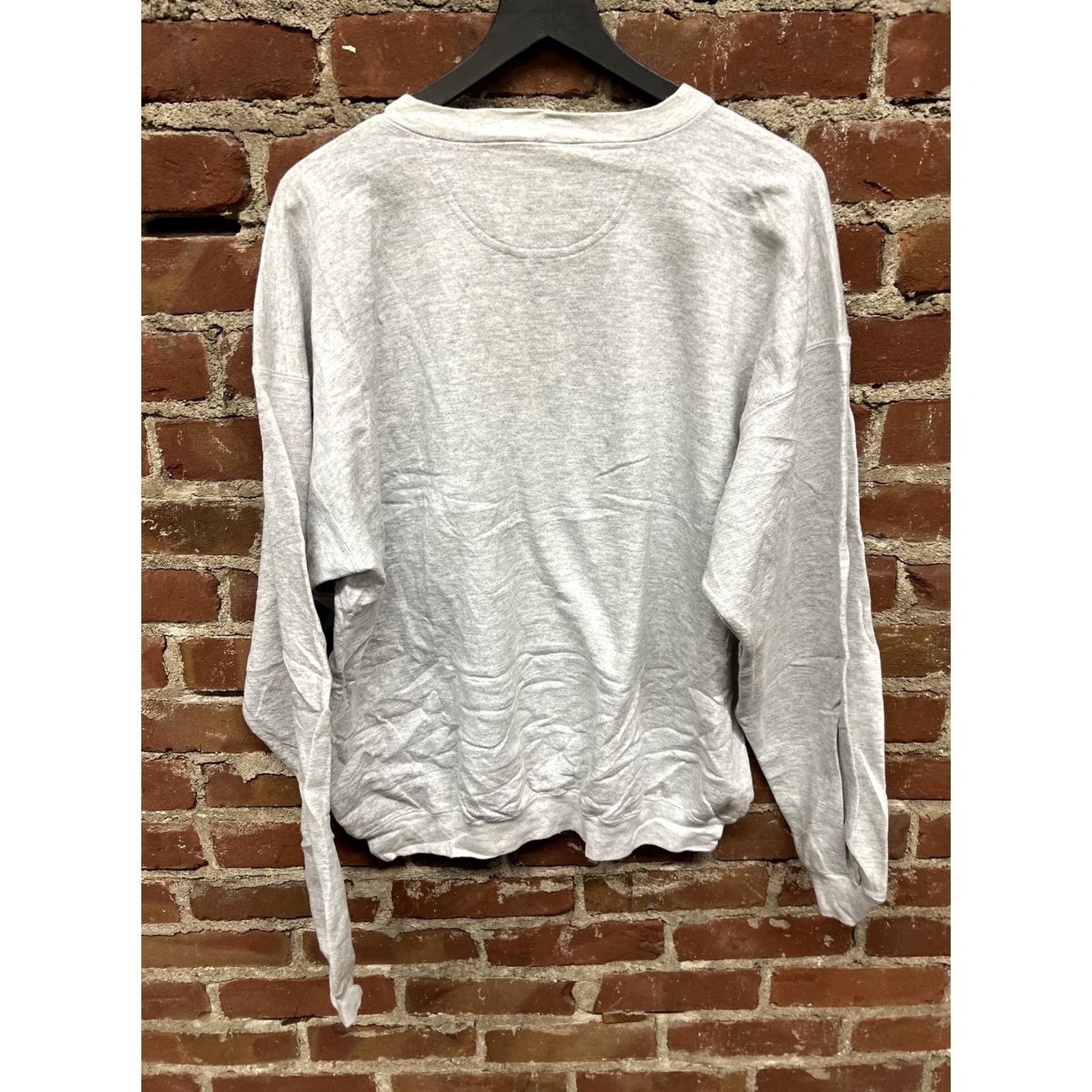 Levi's VINTAGE Levi's 90s USA Gray Crewneck Sweater L Embroidered Men Shirt Size US L / EU 52-54 / 3 - 3 Thumbnail