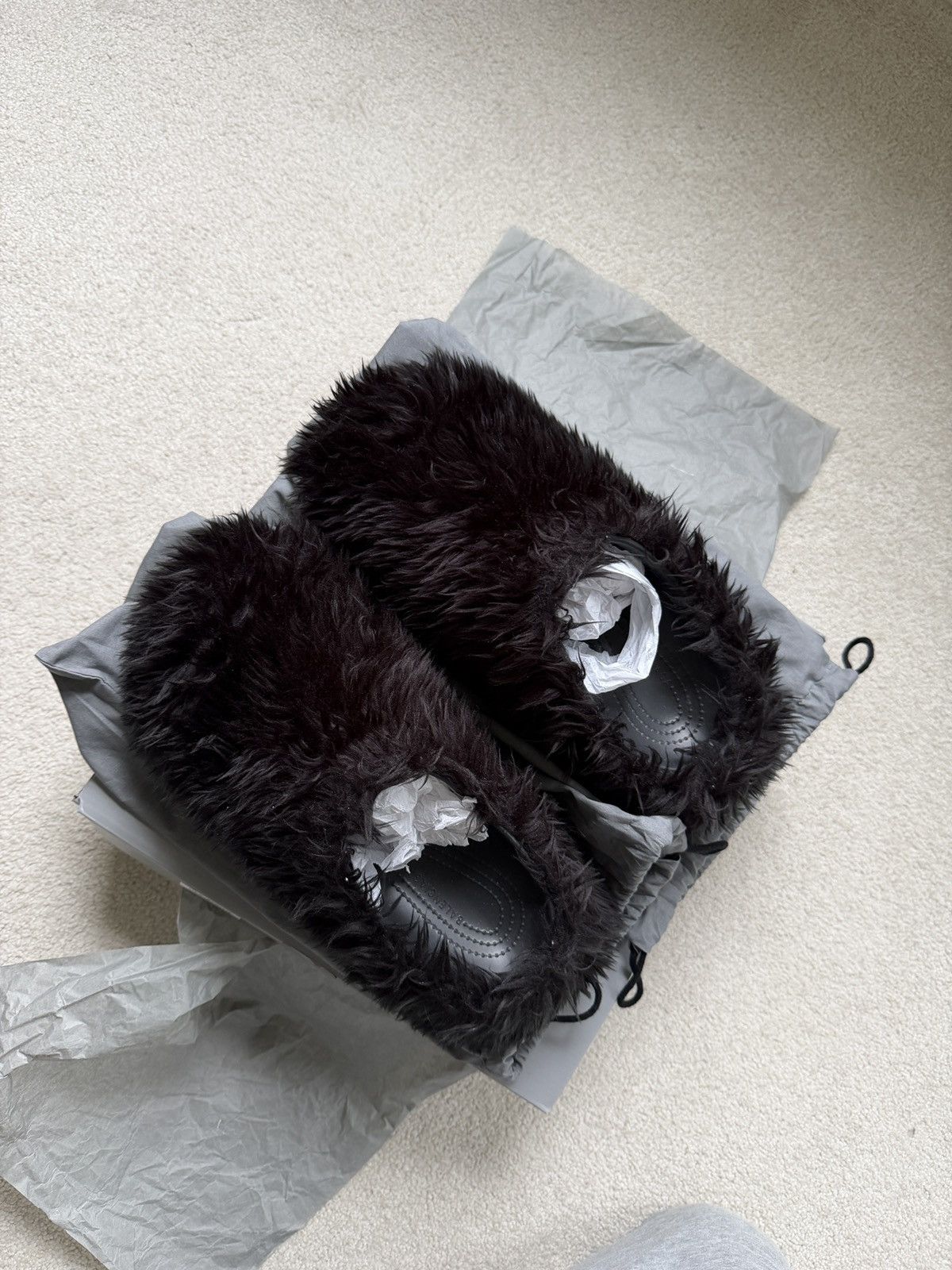 Balenciaga BB FUR CROCS Size US 8 / EU 41 - 1 Thumbnail