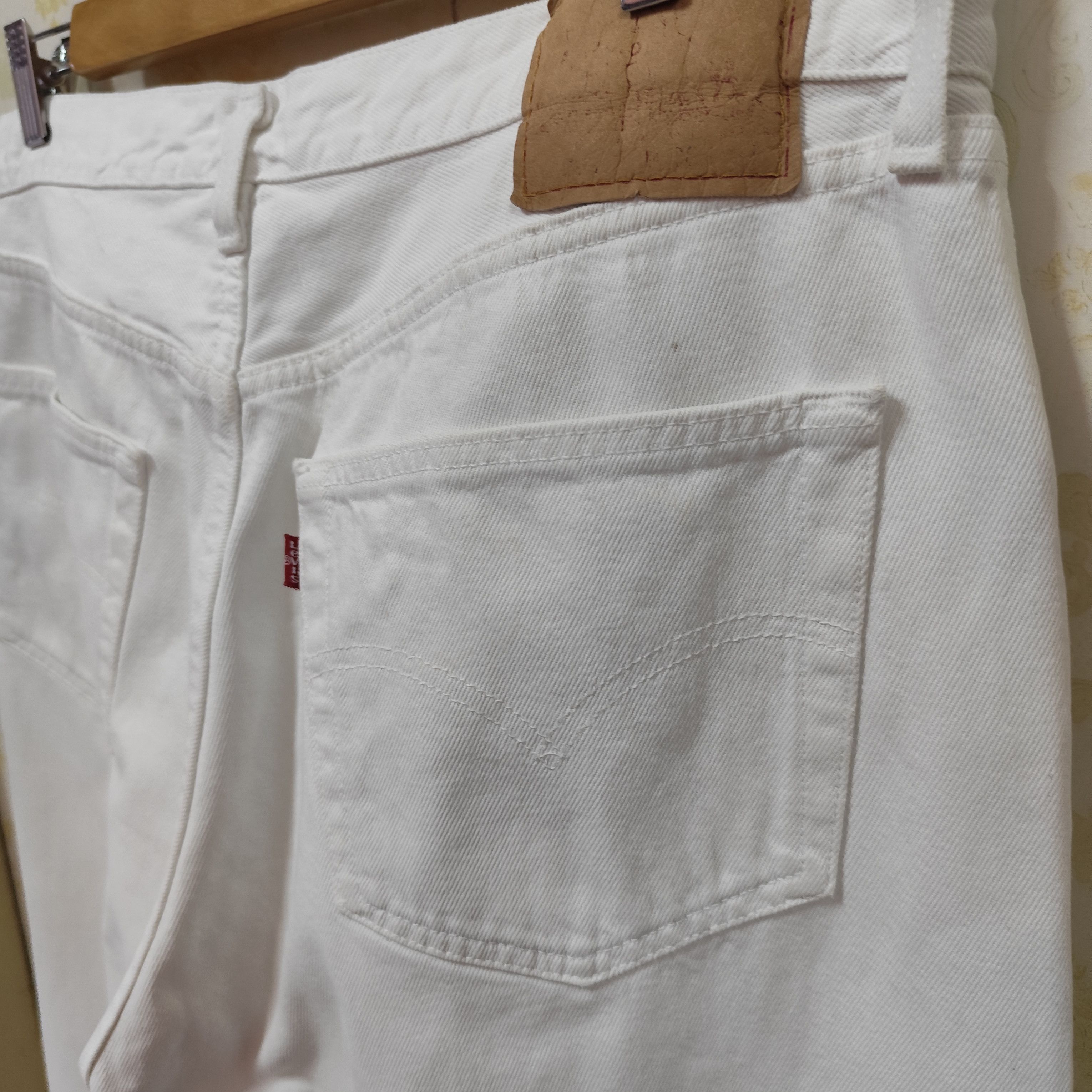 Levi's × Vintage 🇺🇸VINTAGE LEVIS 501 WHITE JEANS MADE IN USA Size US 38 / EU 54 - 13 Thumbnail