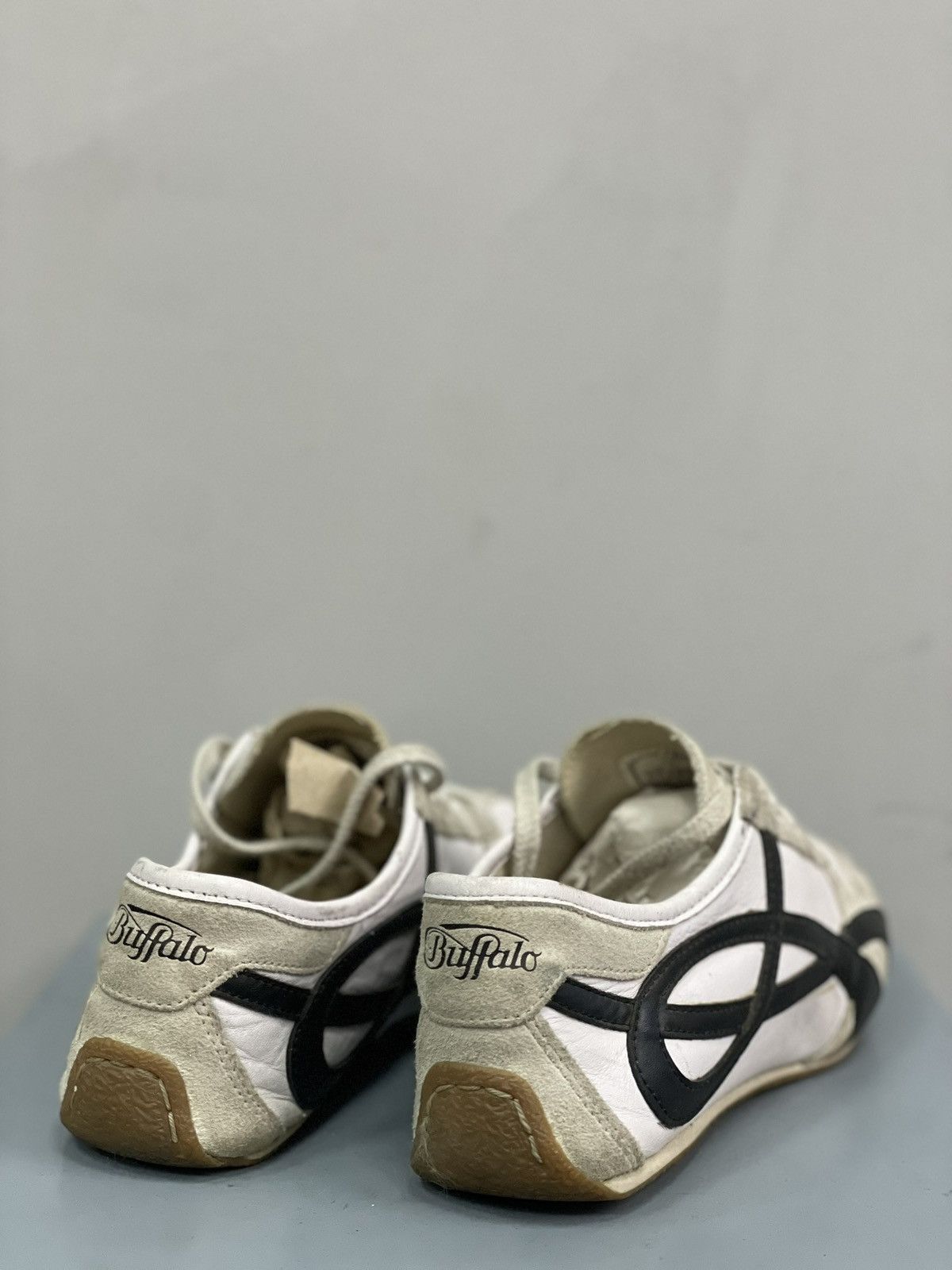 Buffalo London Vintage low sneakers Loewe style shoes trainers Size US 8 / IT 38 - 3 Thumbnail
