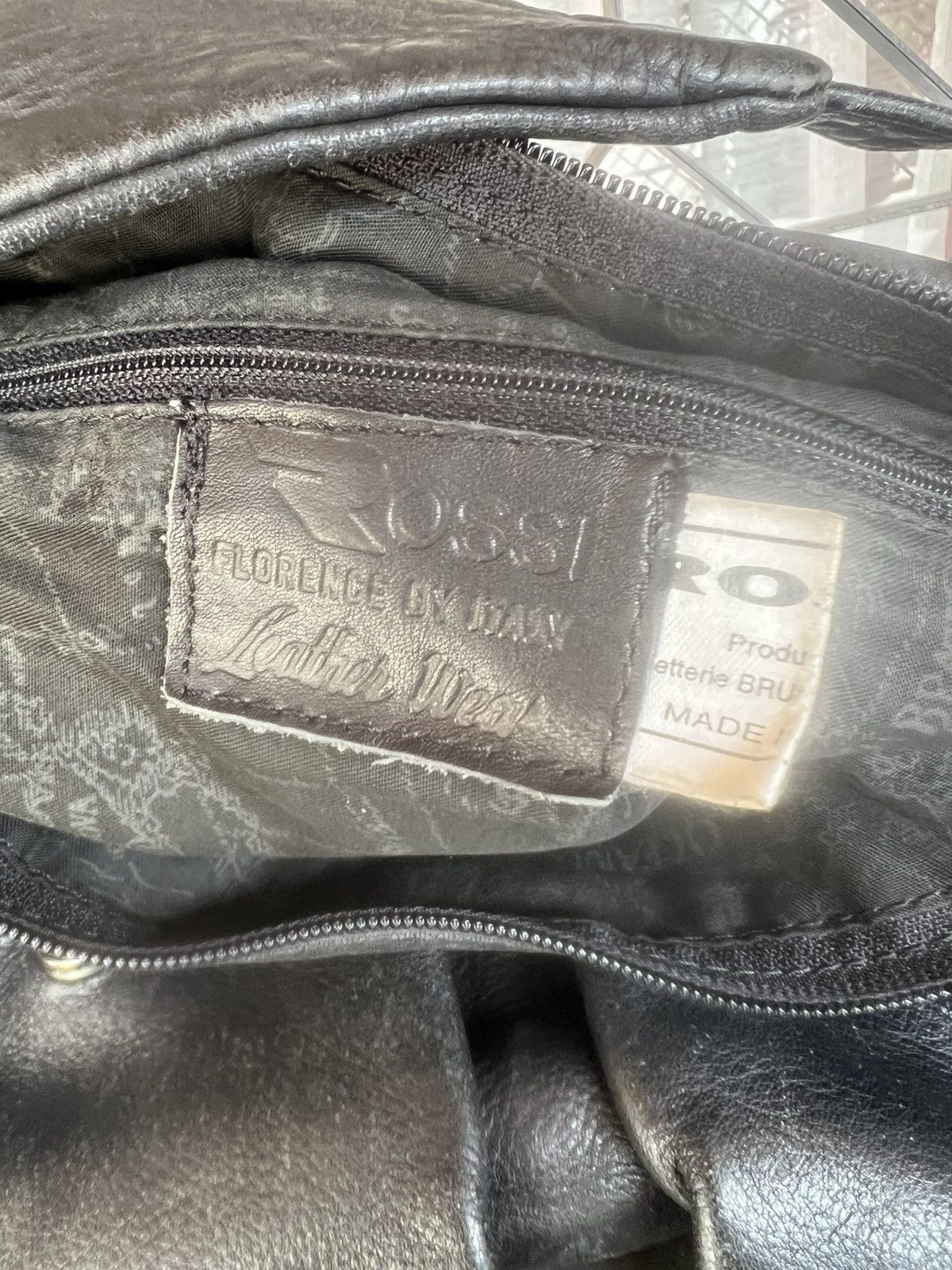 Leather Vintage ROSSI Florence Italy Faded Patina Cargo Sling Bag Size ONE SIZE - 25 Thumbnail