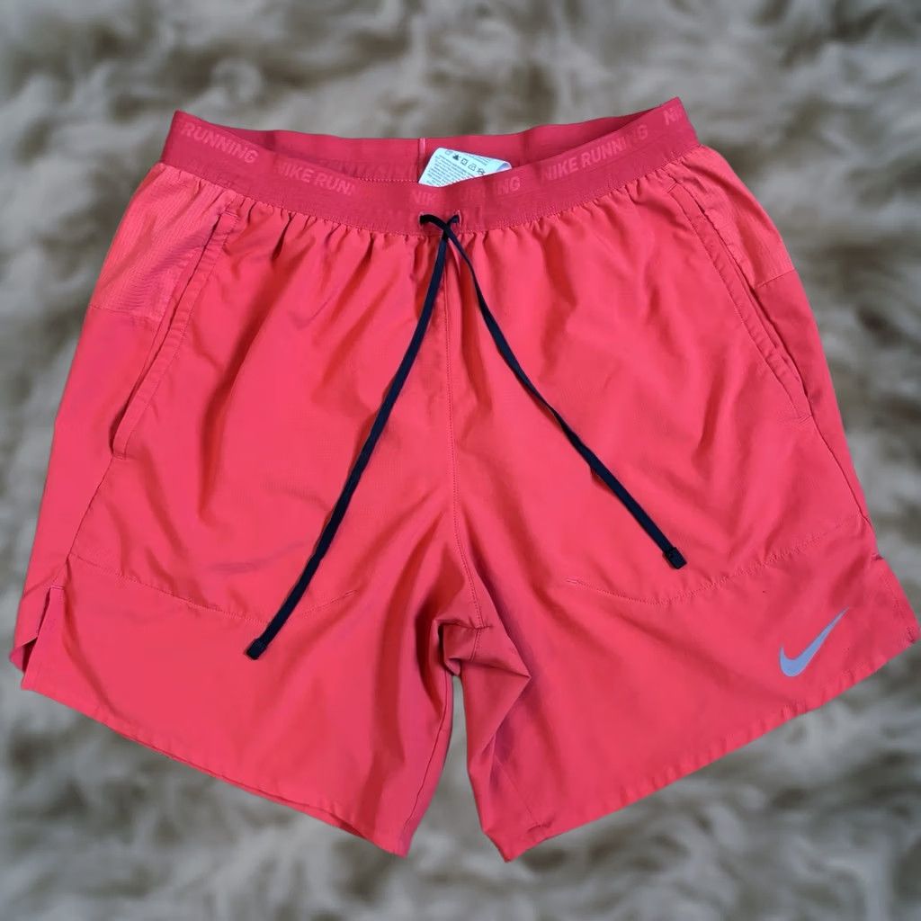 Nike VINTAGE No, Custom prompt requires using original words only. Size US 29 - 1 Thumbnail