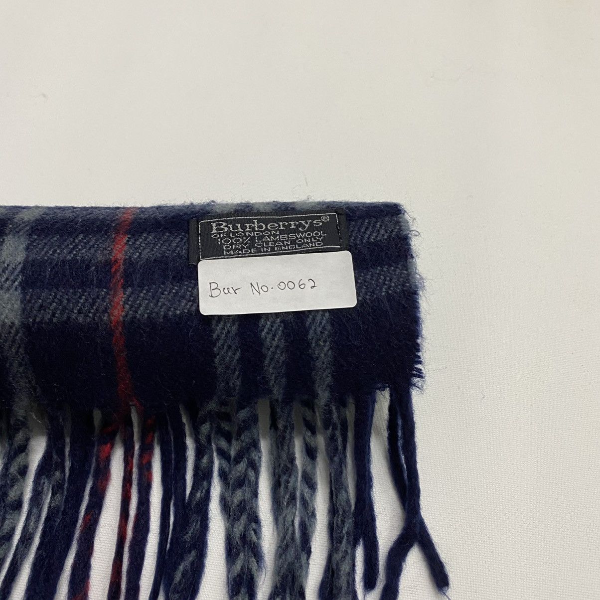 Burberry BURBERRYS SCARF MUFFLER BUR062 Size ONE SIZE - 8 Thumbnail