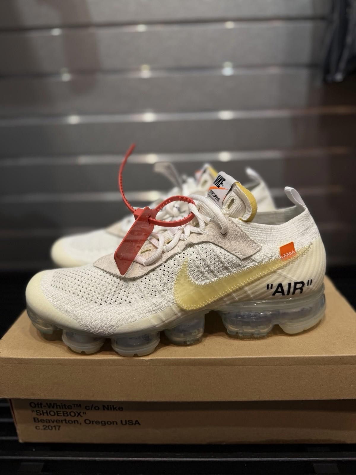 Nike 2018 Nike Off-White x Air VaporMax Style AA3831-100 Size 9M Size US 9 / EU 42 - 5 Thumbnail