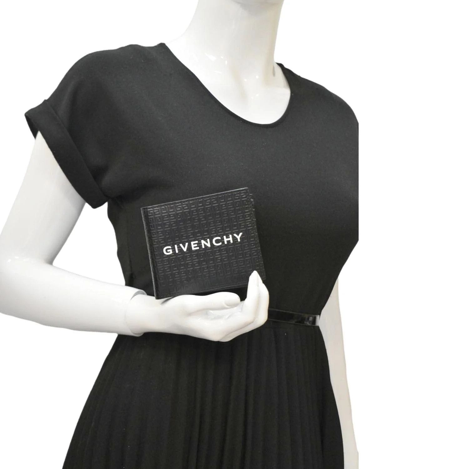 Givenchy o1srvl11e0925 Size: OS / Bifold Wallet in Black Size ONE SIZE - 2 Thumbnail