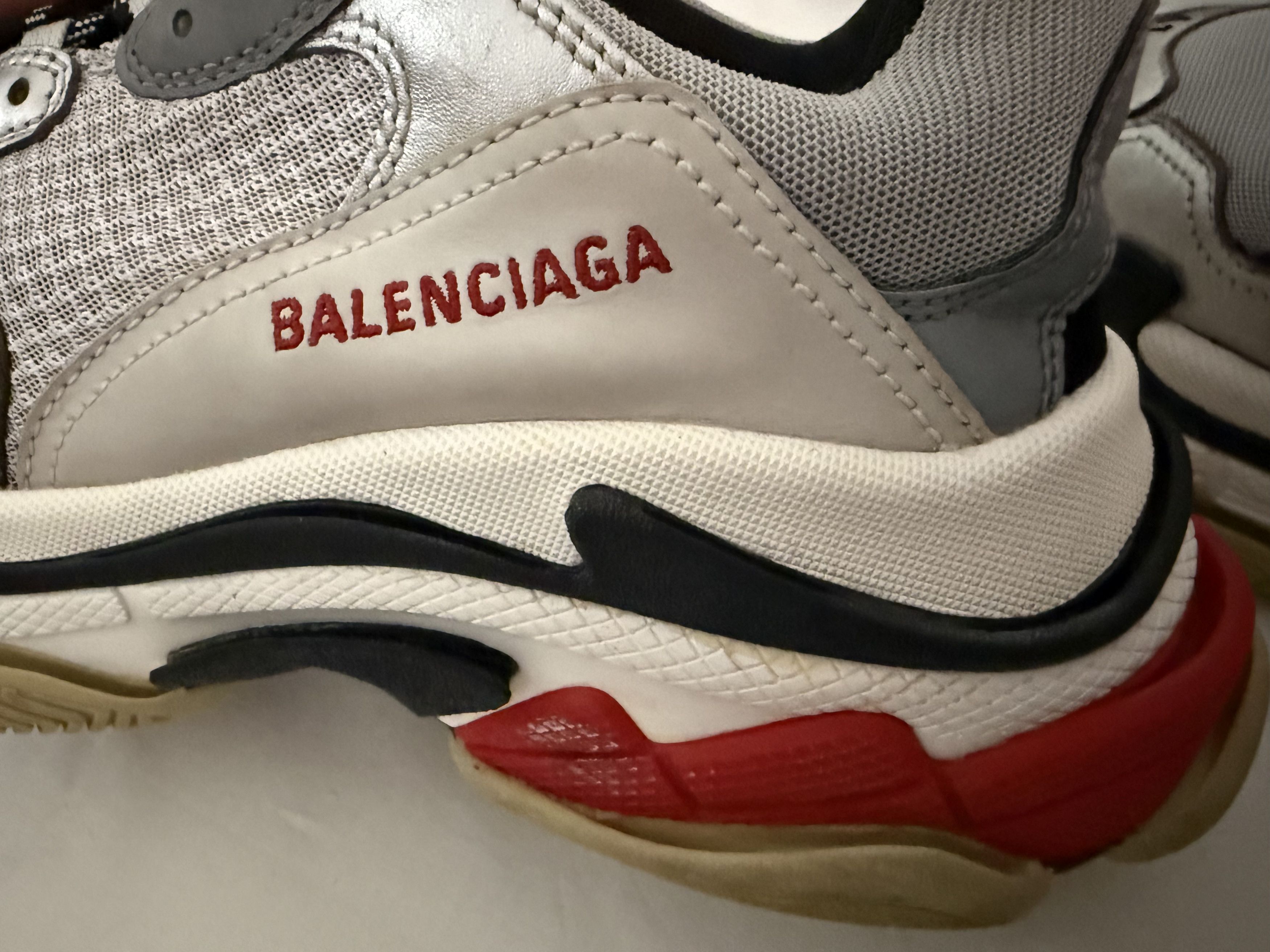 Balenciaga Balenciaga Triple S Sneakers Size US 8 / EU 41 - 19 Thumbnail