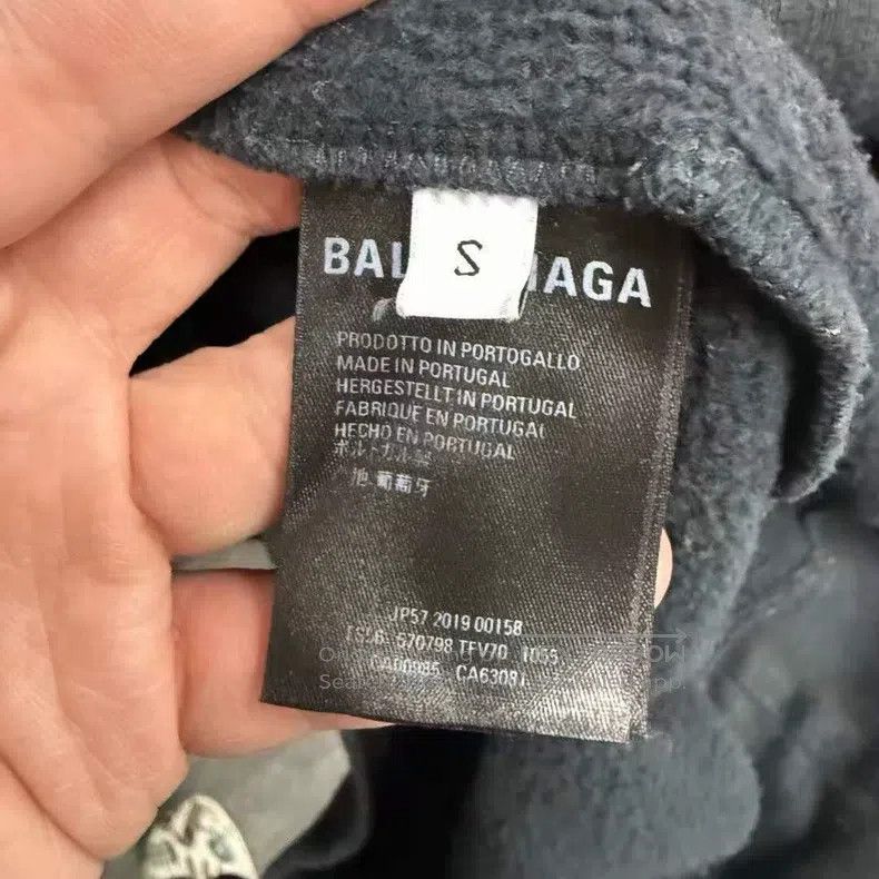 Balenciaga Balenciaga Back Logo Hoodie Size US S / EU 44-46 / 1 - 6 Thumbnail