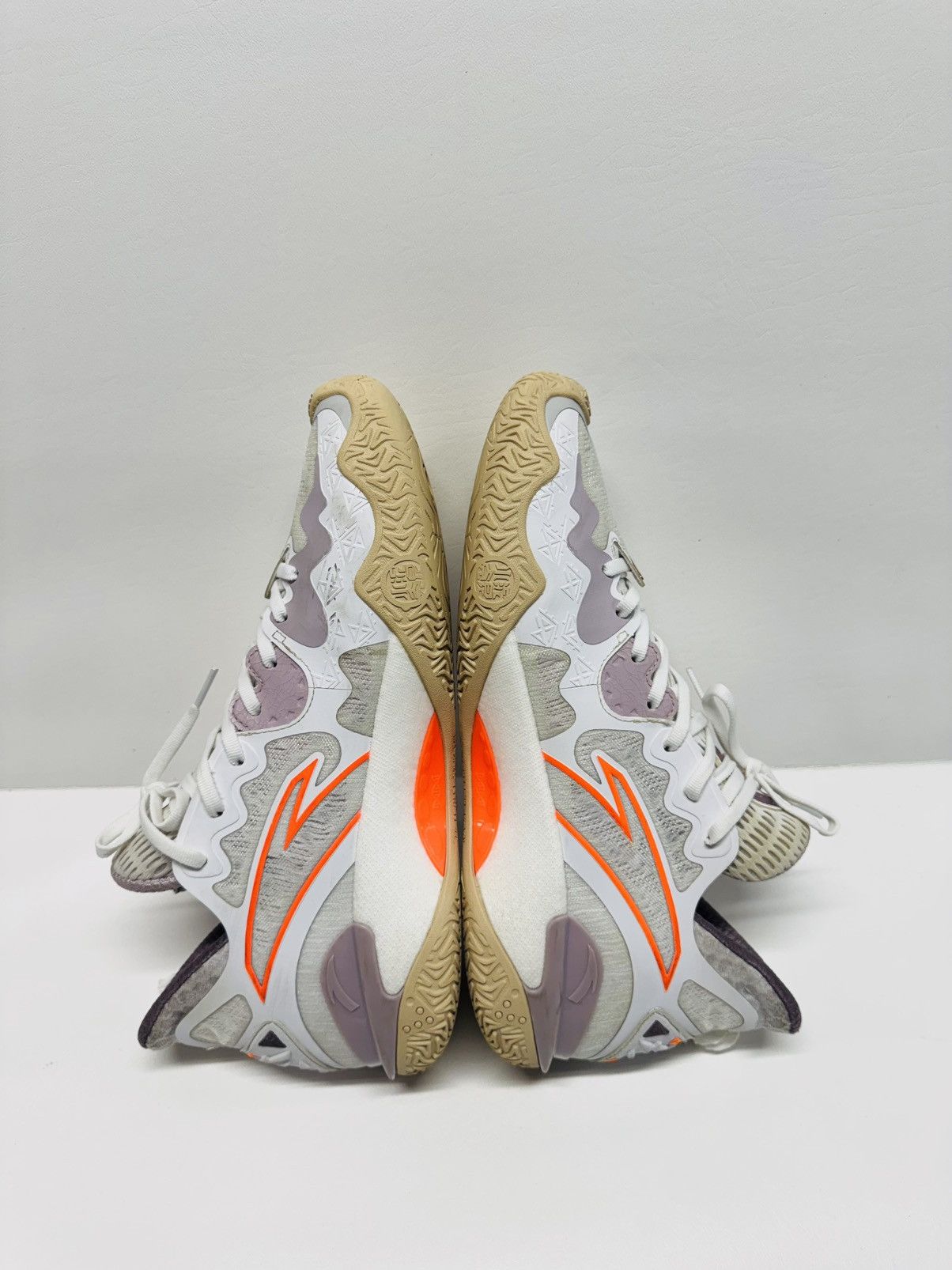 Other Anta Kyrie Irving x Shock Wave 5 'Saltation’ Size US 11 / EU 44 - 3 Thumbnail