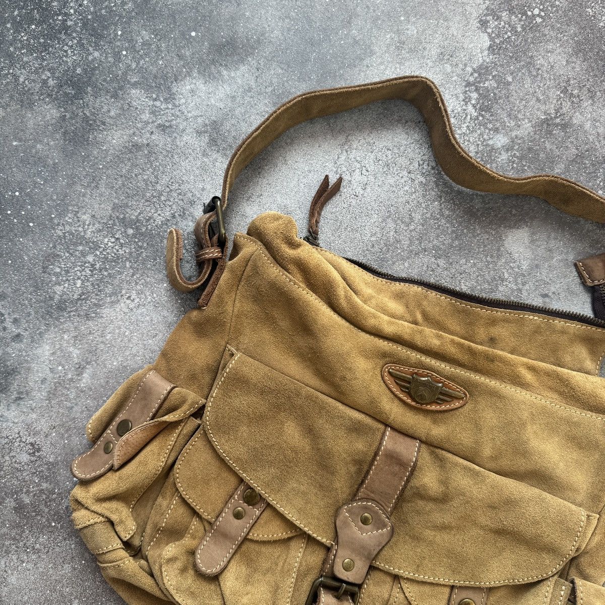 If Six Was Nine Japanese Style Vintage Faded Leather Crossbody Bag Size ONE SIZE - 3 Thumbnail
