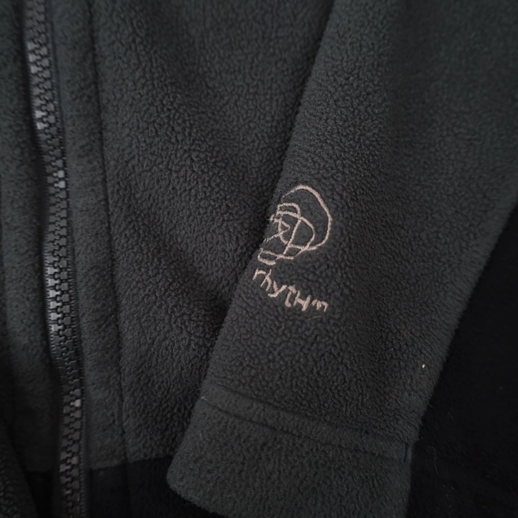 Patagonia VINTAGE Patagonia Rhythm Fleece Hoodie Womens Large Gray Hooded Full Zip Size L / US 10 / IT 46 - 4 Thumbnail