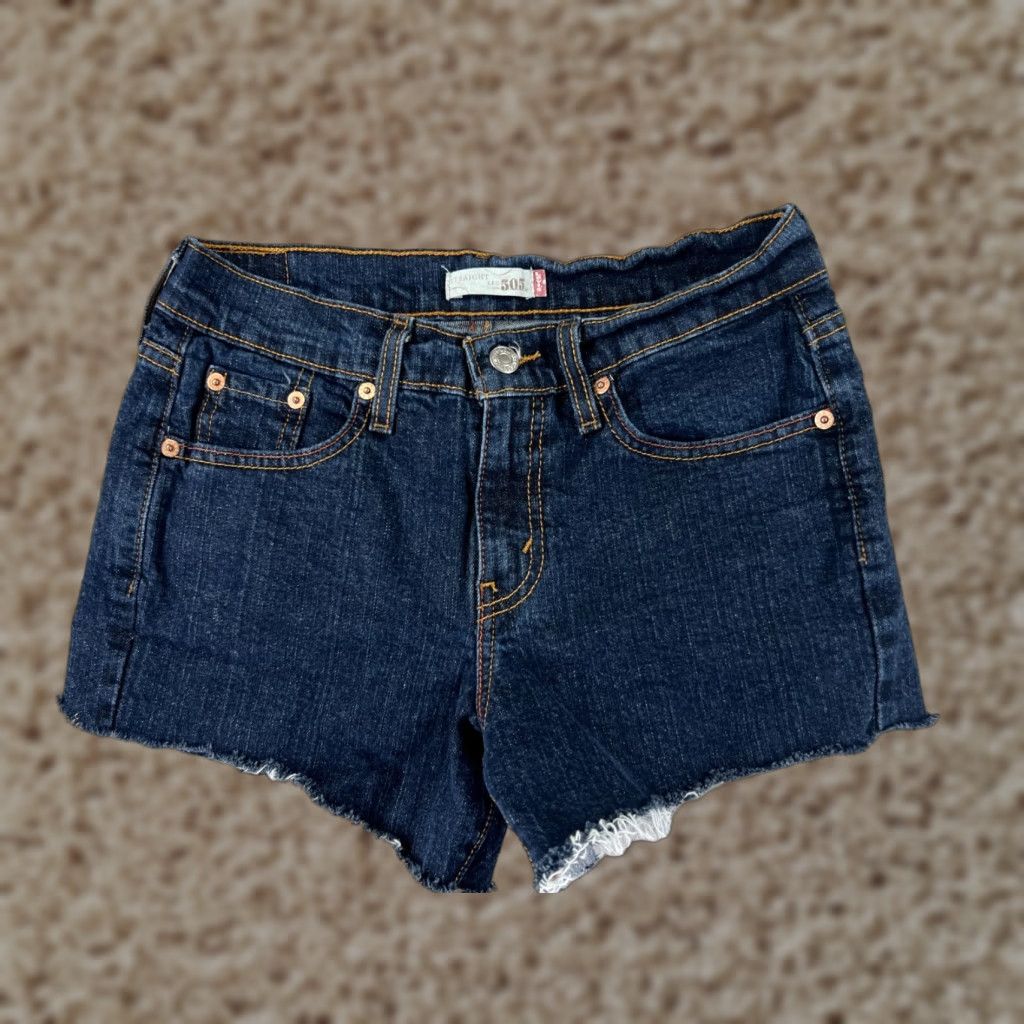 Levi's Levi's Shorts Womens 4 Blue Denim Jean 505 Cutoff Dark Wash Cotton Blend 26x3 Short Casual Womens Size 27" / US 4 / IT 40 - 1 Thumbnail