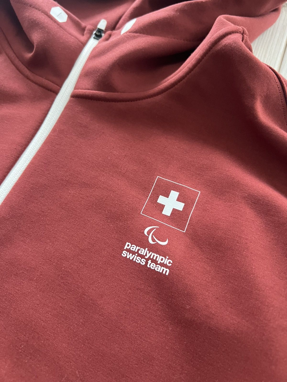 Sports Specialties On Running Swiss Paralympic Team Hoodie Jacket Burgundy Size US XL / EU 56 / 4 - 8 Thumbnail