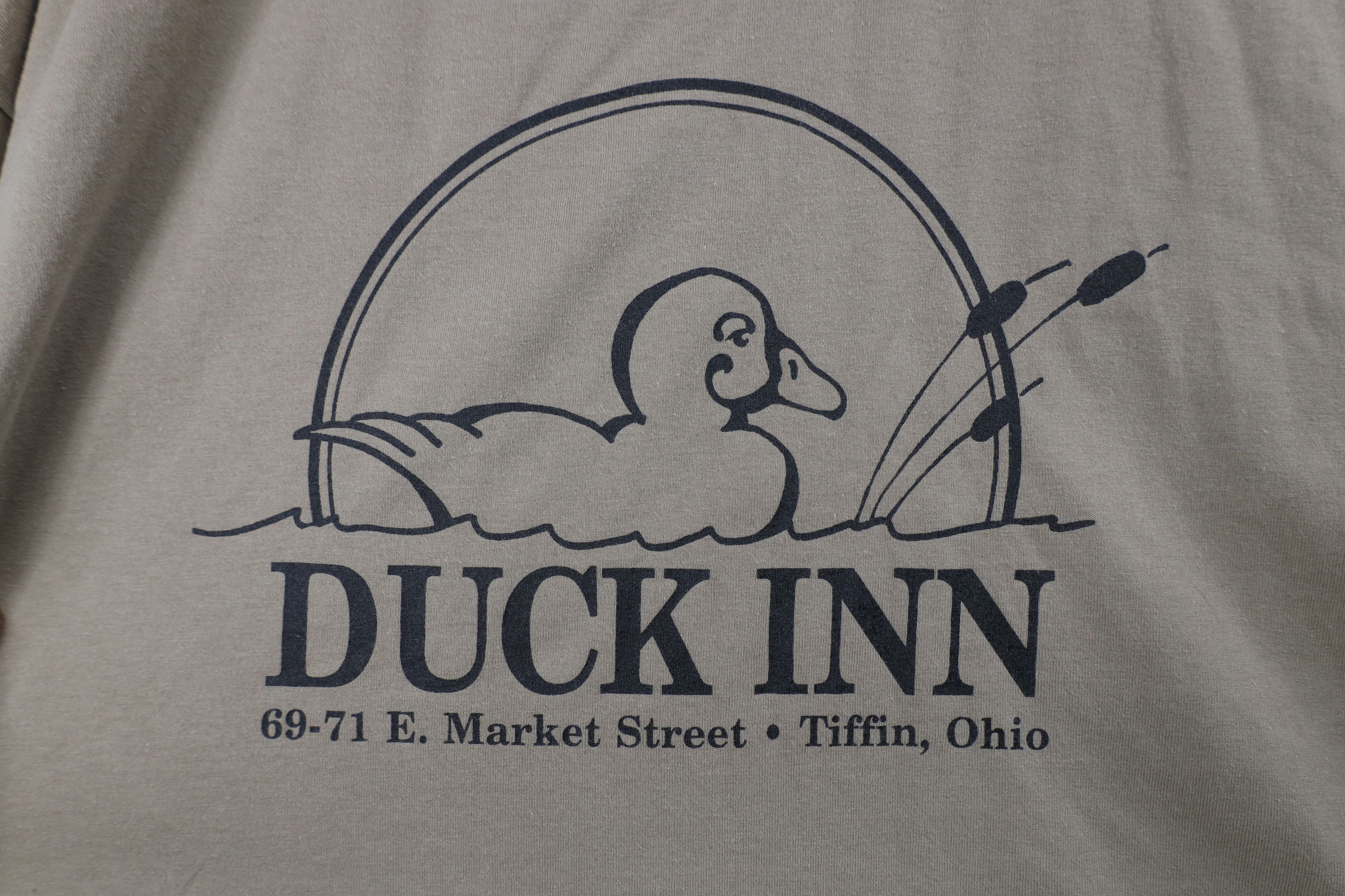 Vintage Vintage 90s Streetwear Spell Duck Inn Tiffin Ohio T-Shirt Size US XL / EU 56 / 4 - 4 Thumbnail