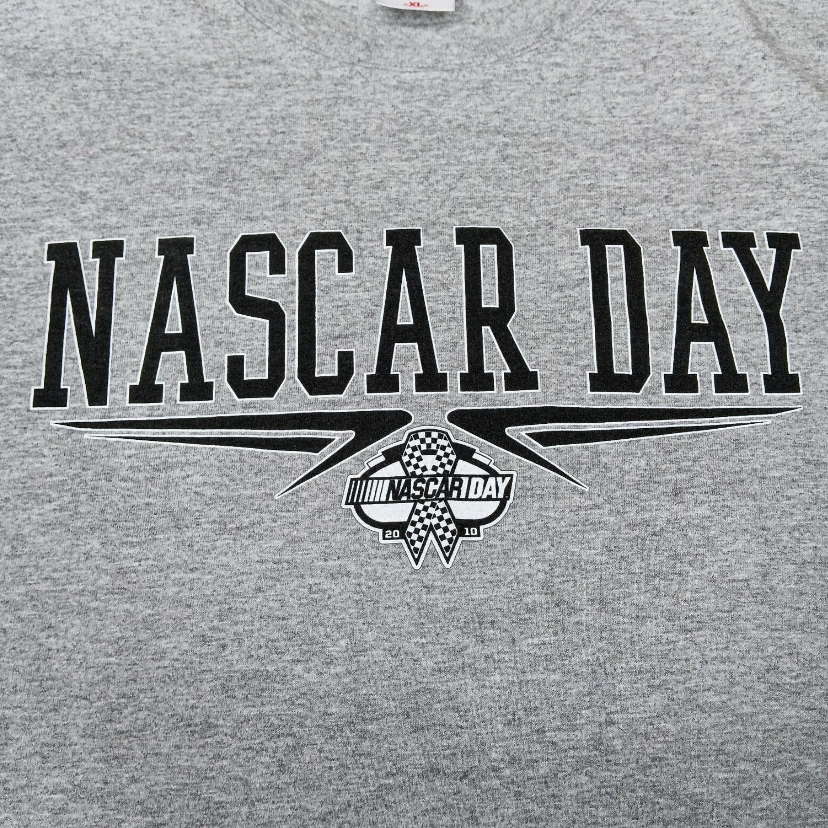Anvil NASCAR Day 2010 Shirt XL Gray Men's T-Shirt Racing Graphic NASCAR Day 2010 Shirt Men XL Gray Anvil Cotton Blend Short Sleeve Crew Neck Size US XL / EU 56 / 4 - 2 Thumbnail