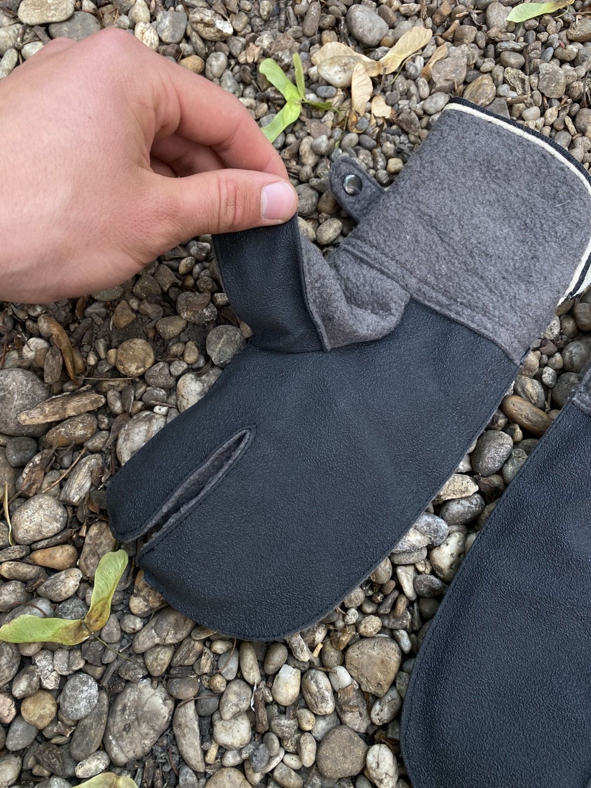 Stone Island × Vintage Archive Stone Island Tabi Wool Gloves Vintage Size ONE SIZE - 5 Thumbnail